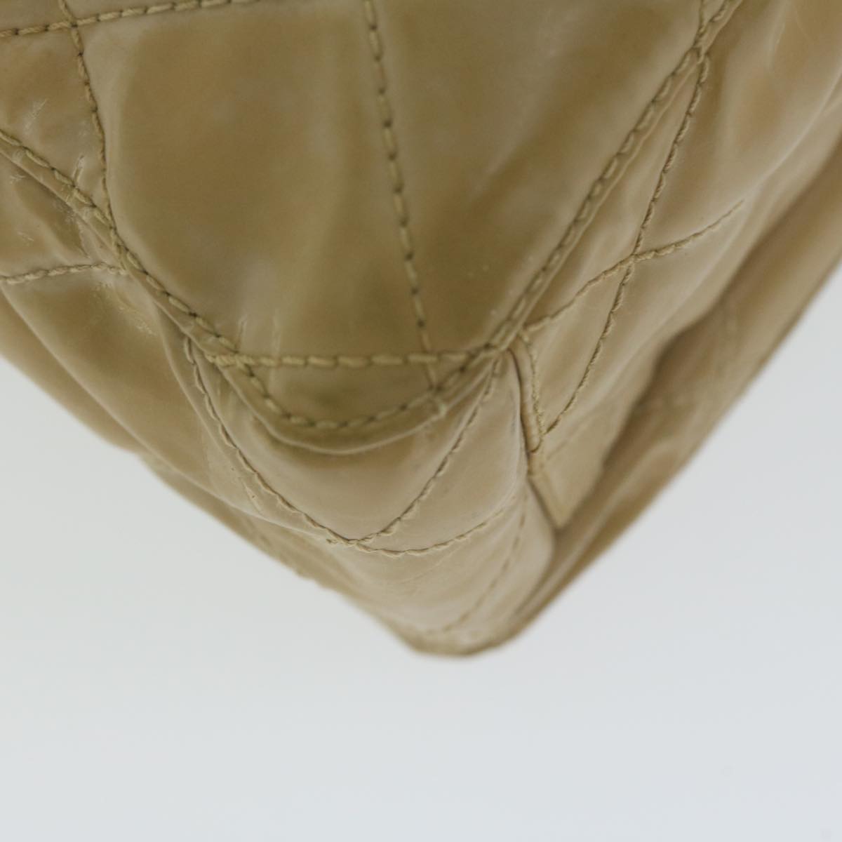 CHANEL Shoulder Bag Patent leather Beige CC bs10487