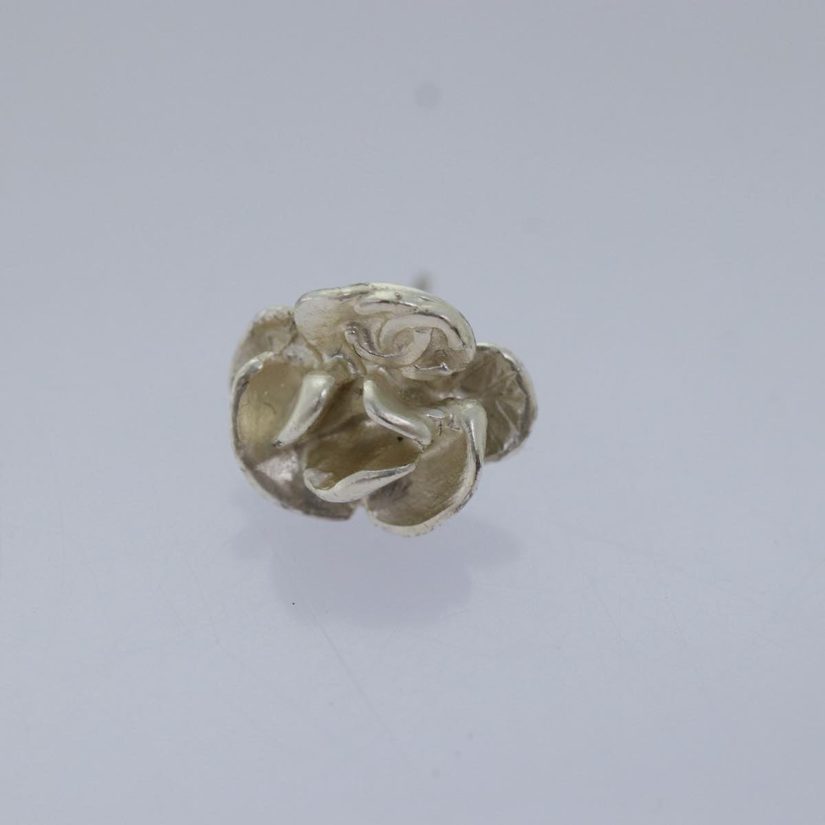 CHANEL Pierce Camelia Silver CC bs15114