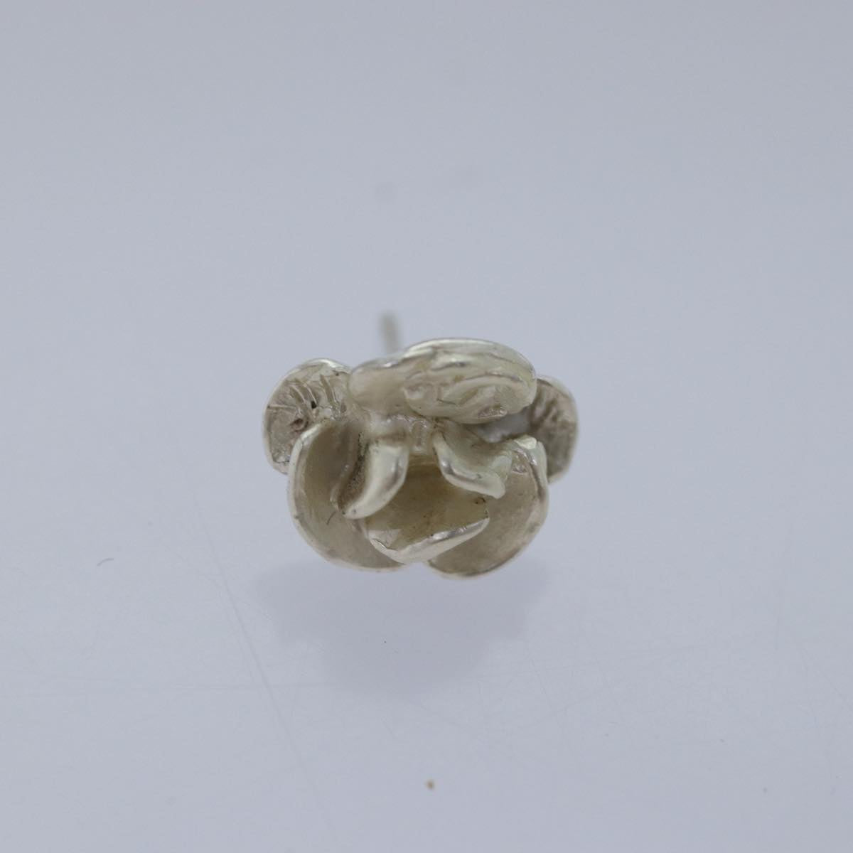 CHANEL Pierce Camelia Silver CC bs15114