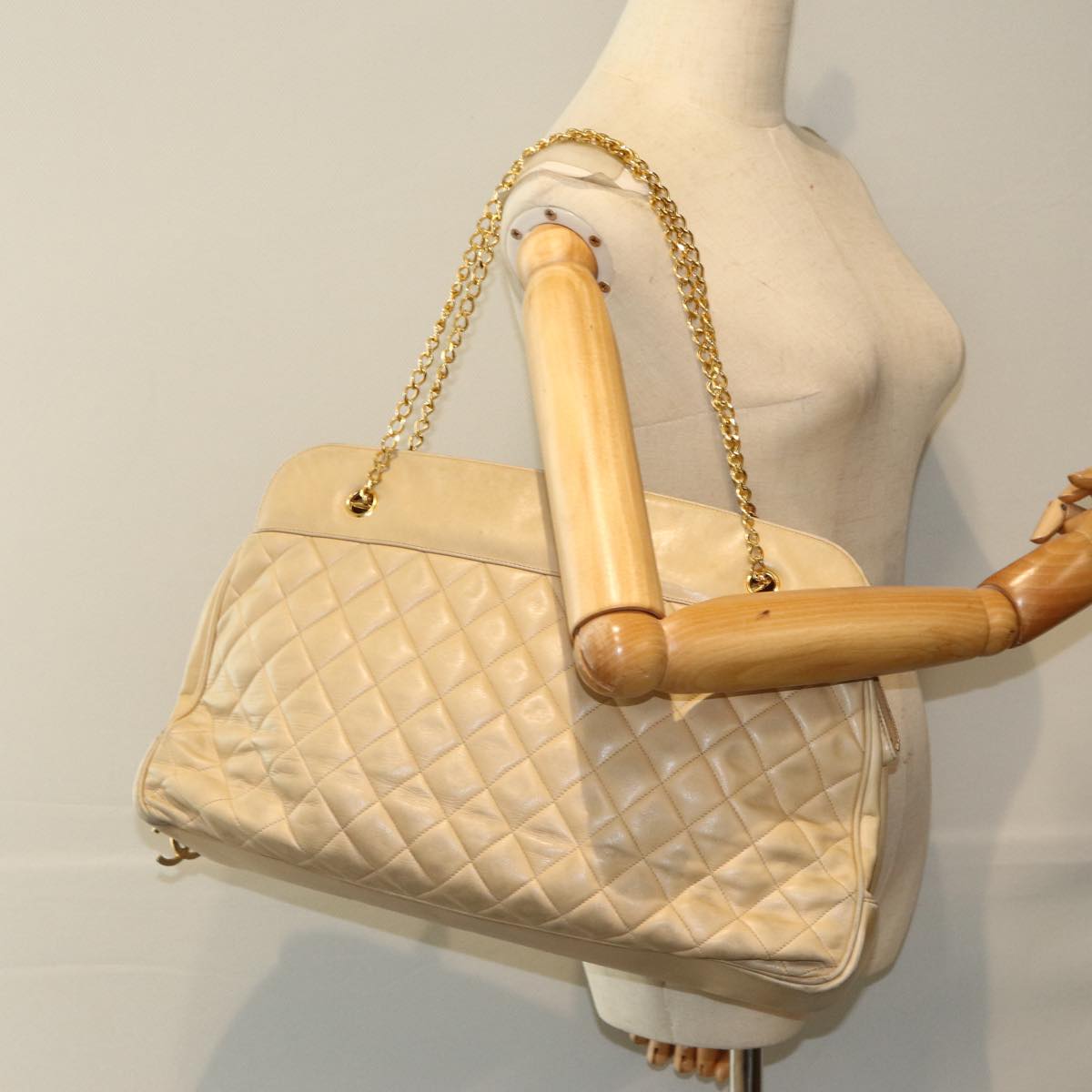 CHANEL Matelasse Chain Shoulder Bag Lamb Skin Beige CC bs15118