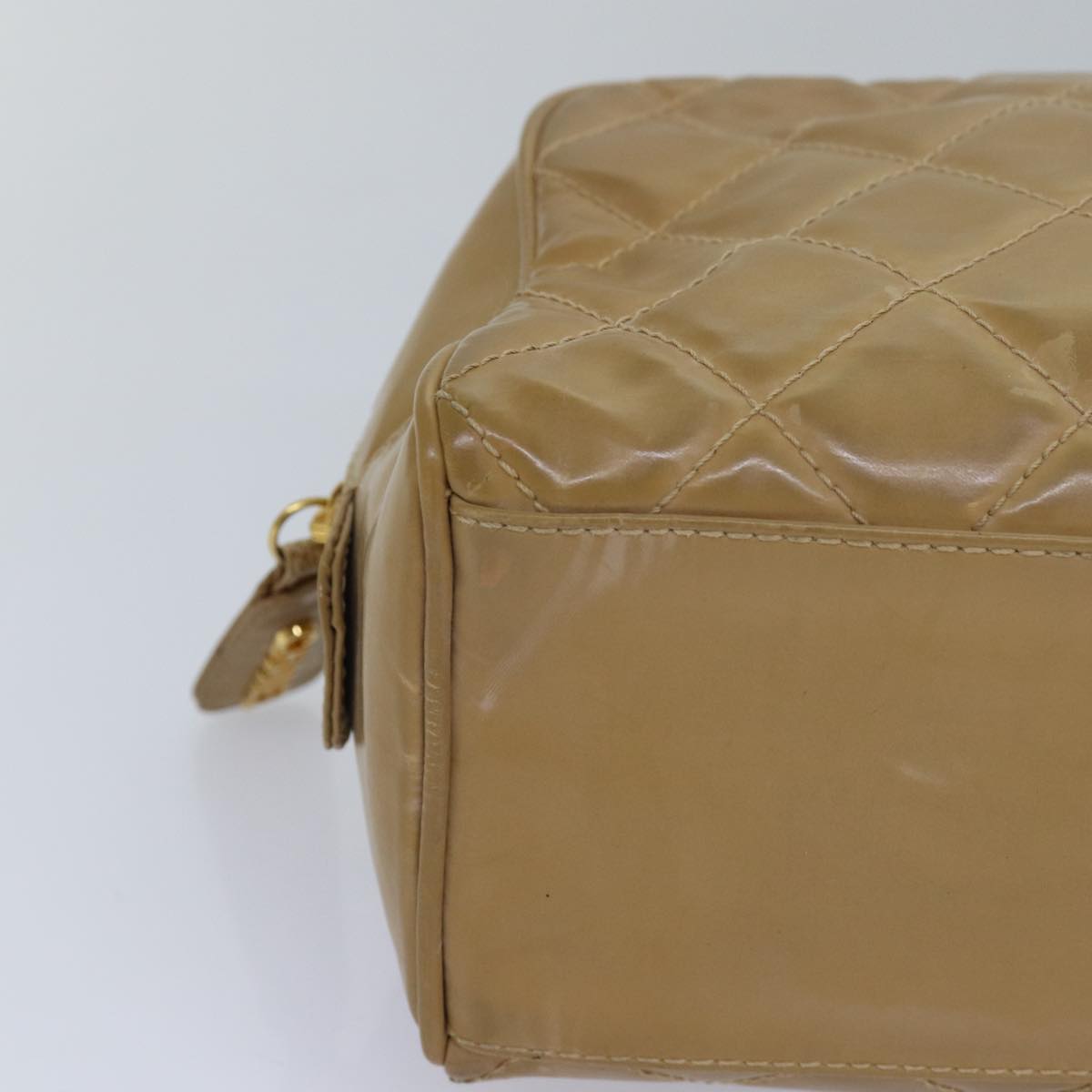 CHANEL Matelasse Pouch Enamel Beige CC bs16140