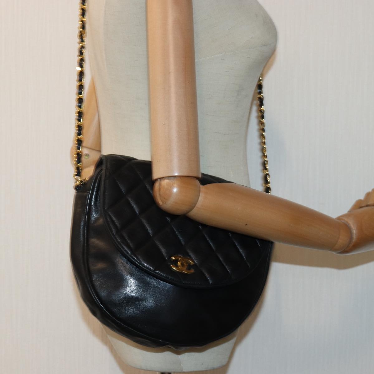 CHANEL Matelasse Chain Shoulder Bag Lamb Skin Black CC bs16595