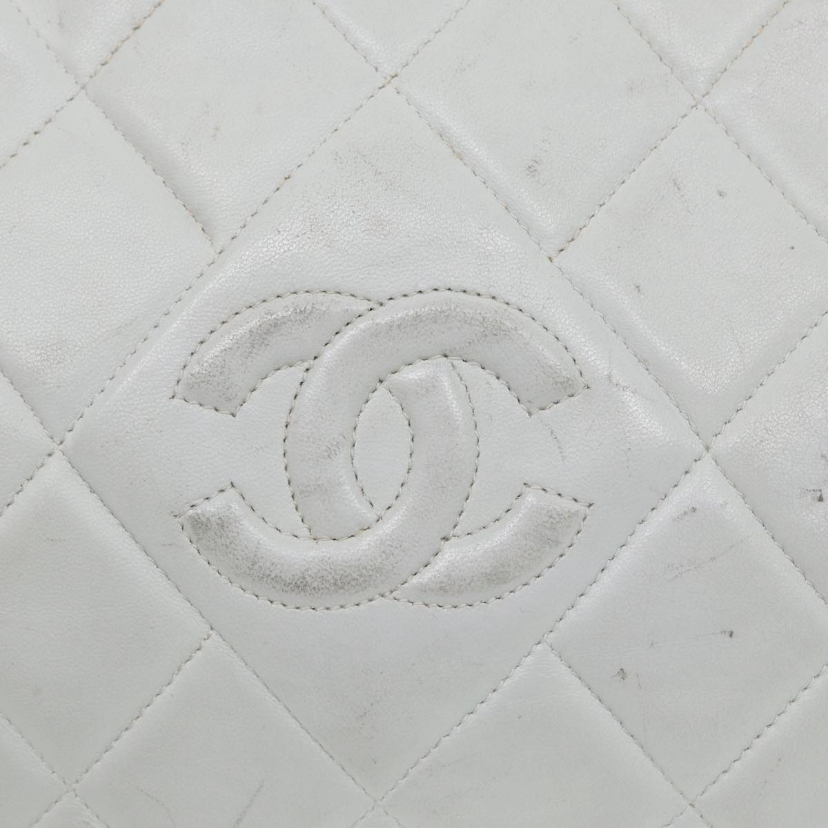 CHANEL Matelasse Shoulder Bag Lamb Skin White Gold CC bs17156