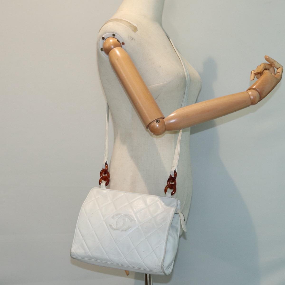 CHANEL Matelasse Shoulder Bag Lamb Skin White Gold CC bs17156