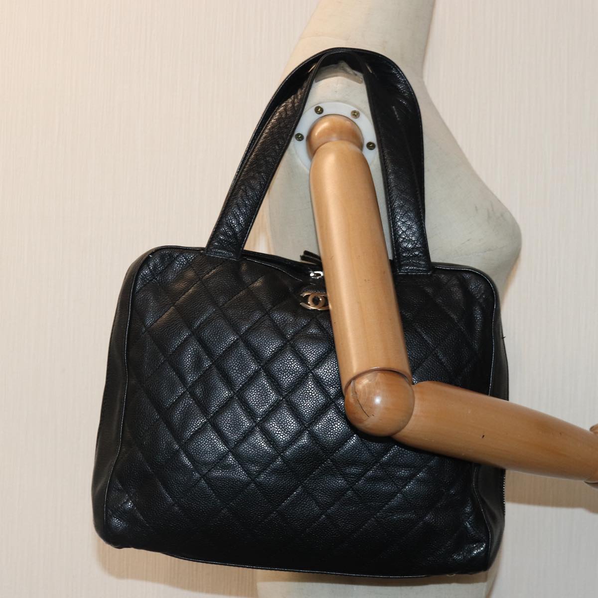 CHANEL Matelasse Hand Bag Caviar Skin Black Silver CC bs17167