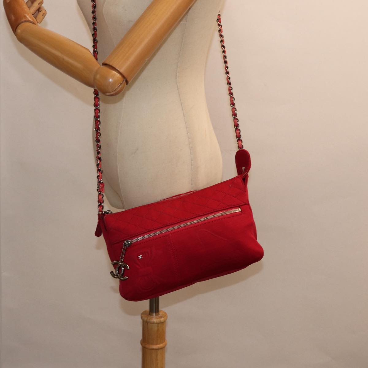 CHANEL Matelasse Chain Shoulder Bag Cotton Red Silver CC bs17224