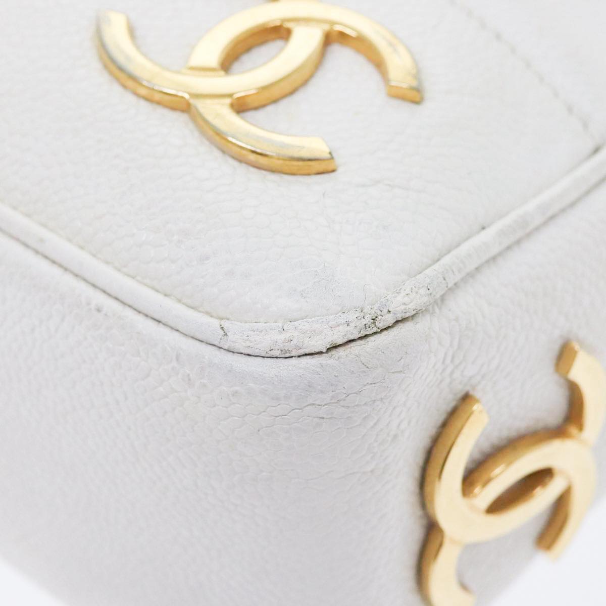 CHANEL Chain Shoulder Bag Caviar Skin White Gold CC bs17674