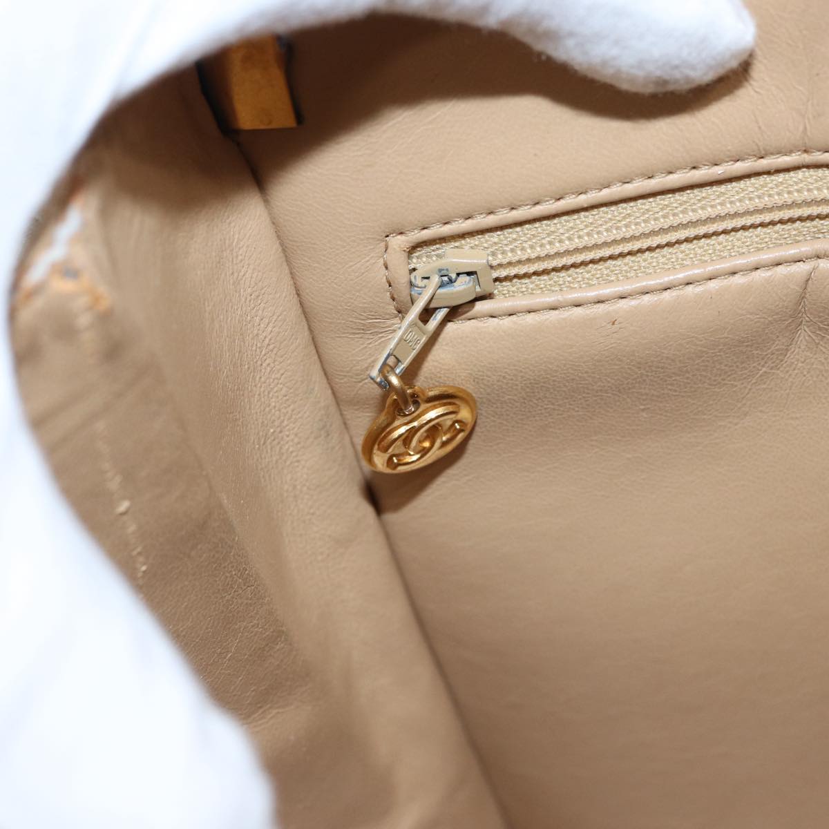 CHANEL Shoulder Bag Caviar Skin Beige Gold CC bs17980