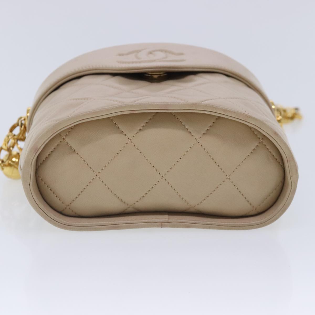 CHANEL Matelasse Chain Shoulder Bag Lamb Skin Beige Gold CC bs18171