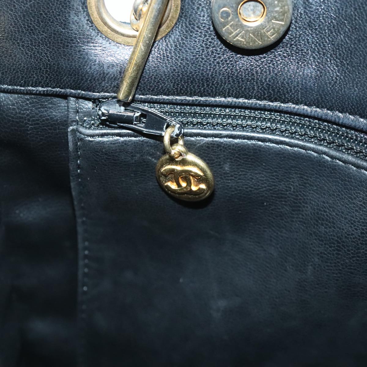 CHANEL Shoulder Bag Leather Black CC bs18212