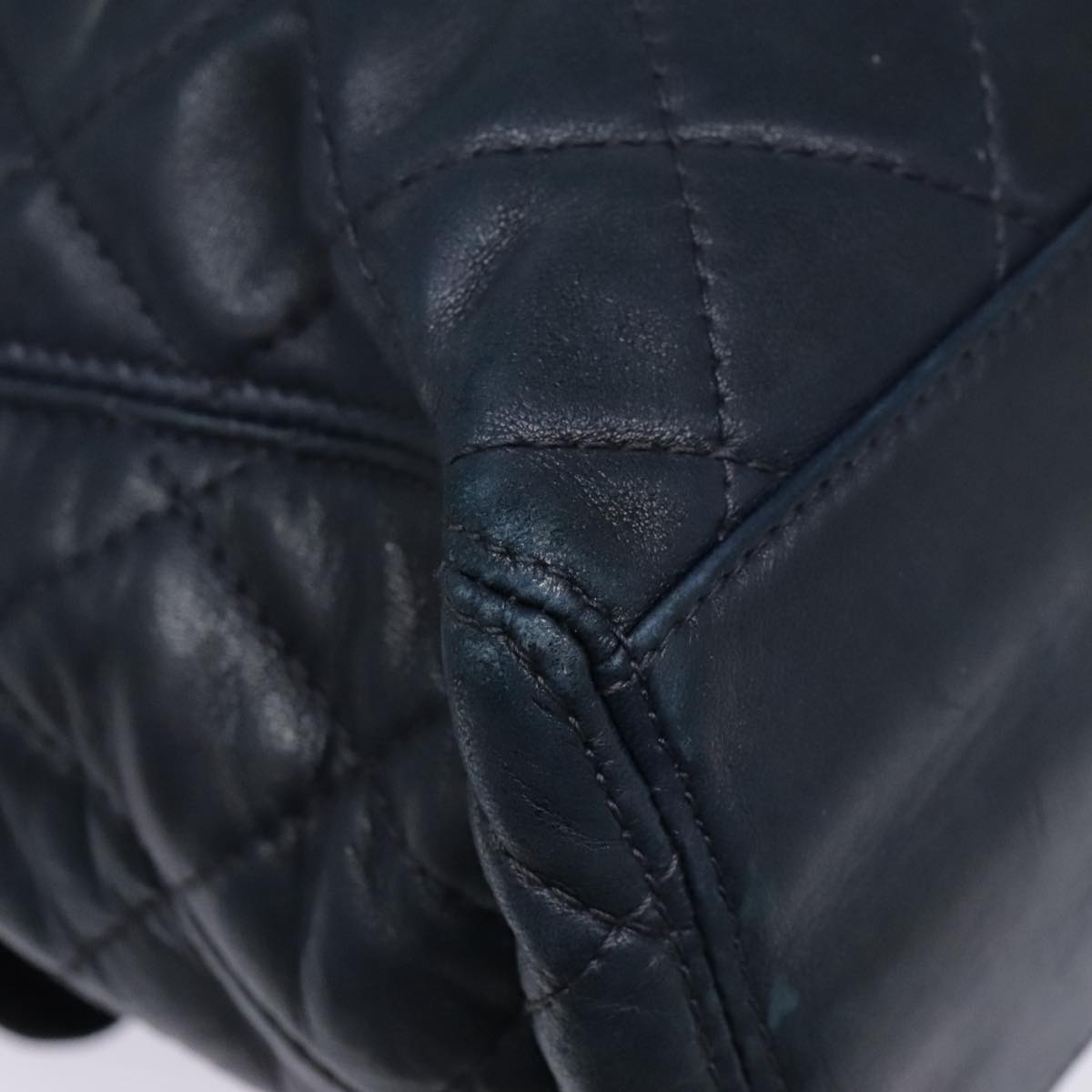 CHANEL Matelasse Hand Bag Lamb Skin Navy CC bs18353