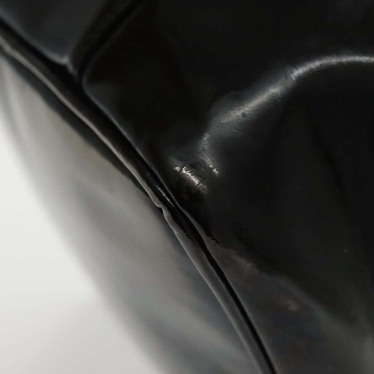 CHANEL Vanity Cosmetic Pouch Patent leather Black Gold CC bs18658
