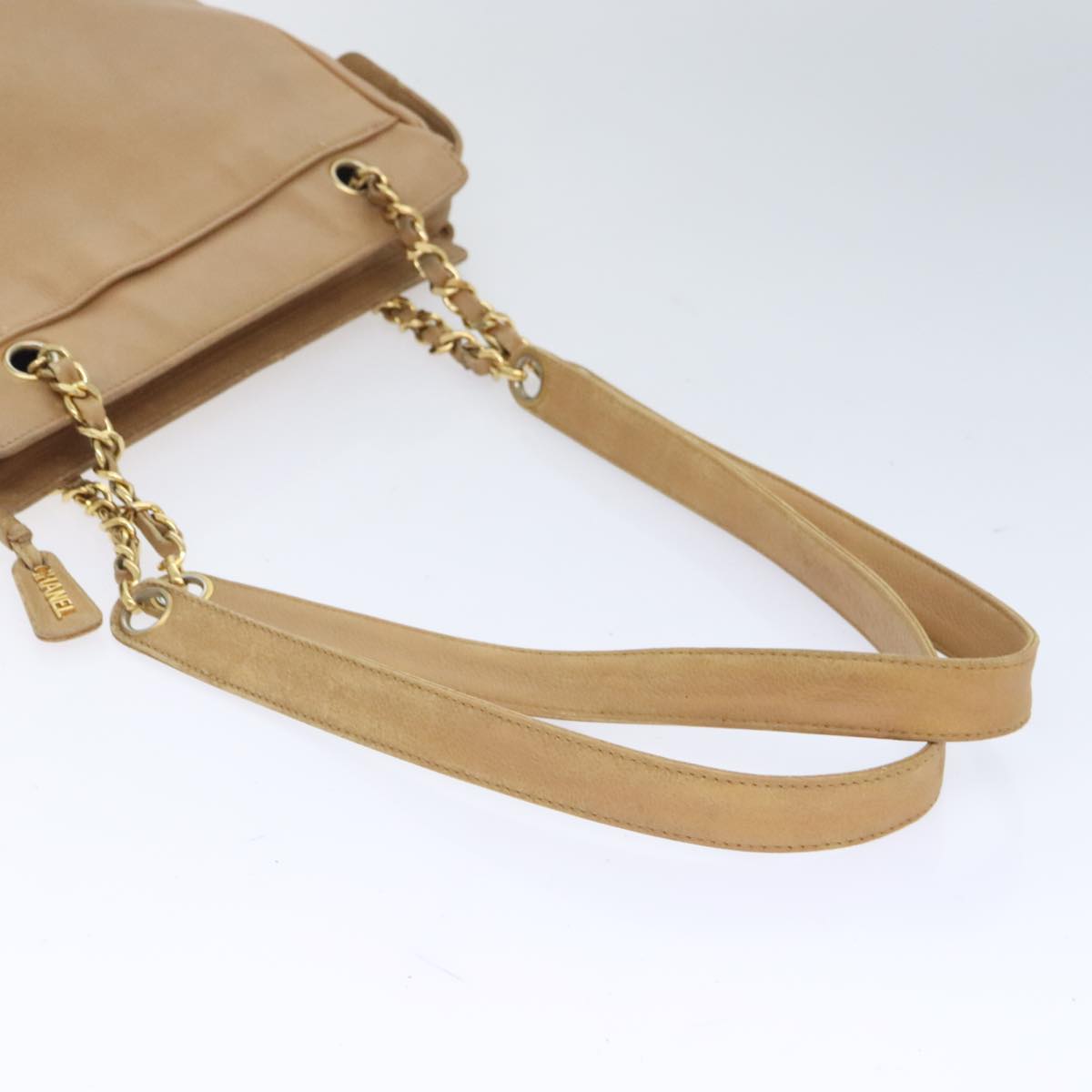 CHANEL Chain Shoulder Bag Caviar Skin Beige Gold CC bs18835