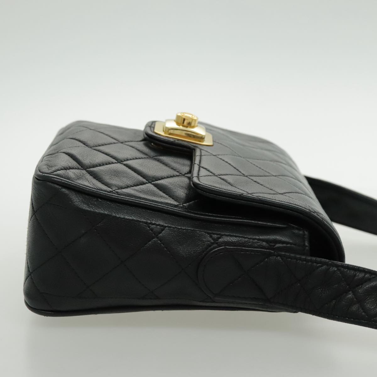 CHANEL Matelasse Shoulder Bag Lamb Skin Black Gold CC bs19046
