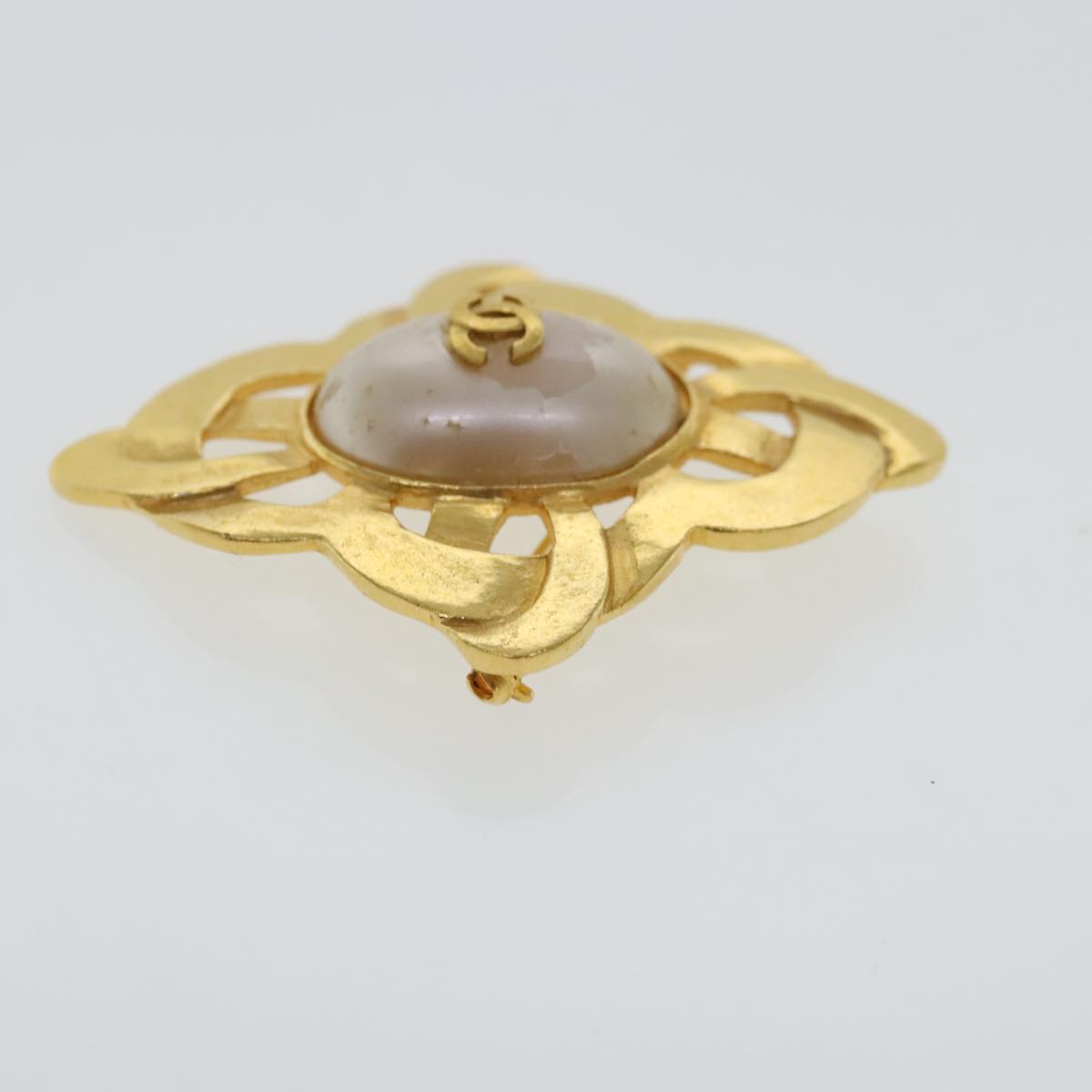 CHANEL Brooch metal Gold Tone CC bs19066