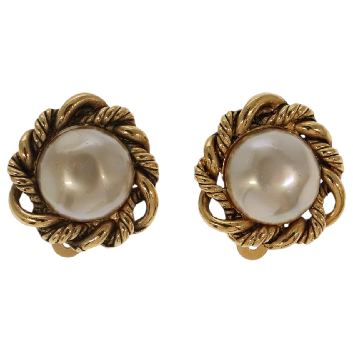 CHANEL Pearl Earring metal Gold Tone CC bs19423