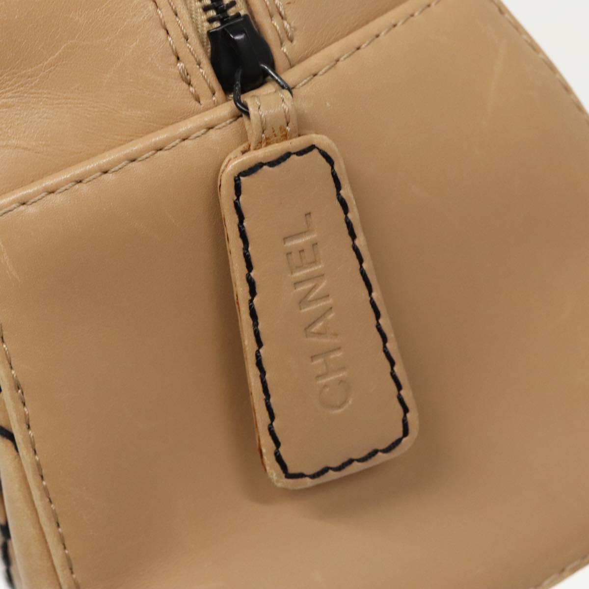 CHANEL Matelasse Wild Stitch Hand Bag Leather Beige CC bs19424