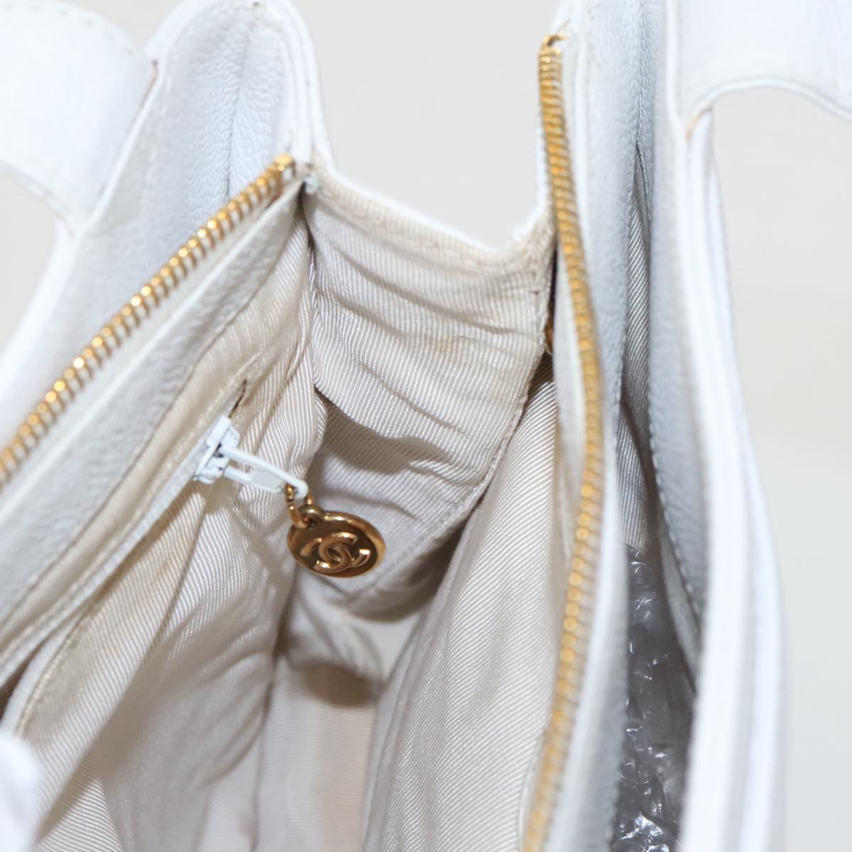 CHANEL Shoulder Bag Caviar Skin White Gold CC bs19456