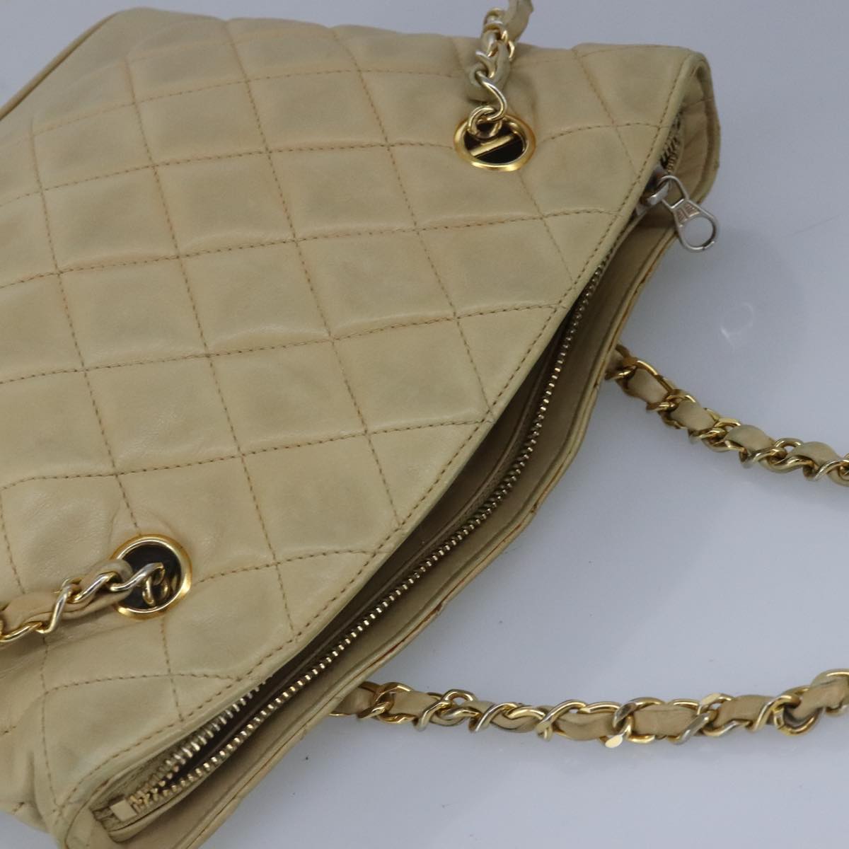 CHANEL Matelasse Chain Shoulder Bag Lamb Skin Beige Gold CC bs19648