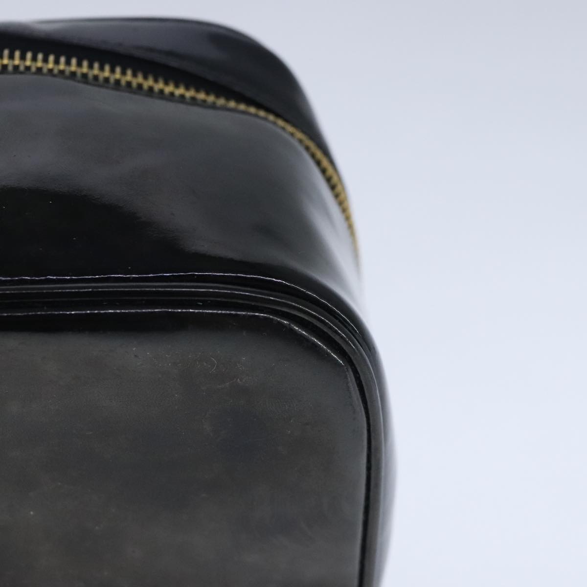 CHANEL Vanity Pouch Enamel Black Gold CC bs20306