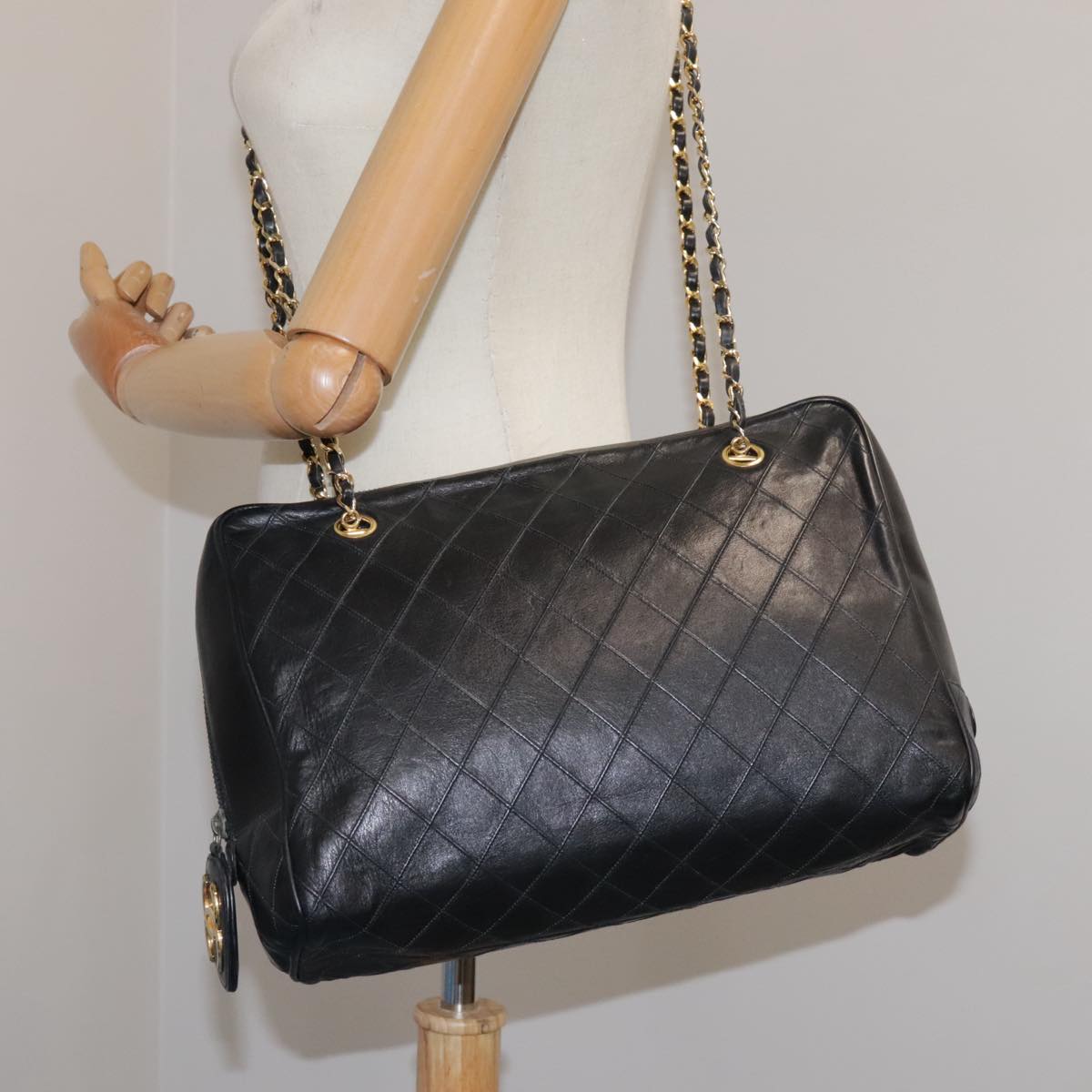 CHANEL Bicolore Chain Matelasse Shoulder Bag Lamb Skin Black CC bs20538