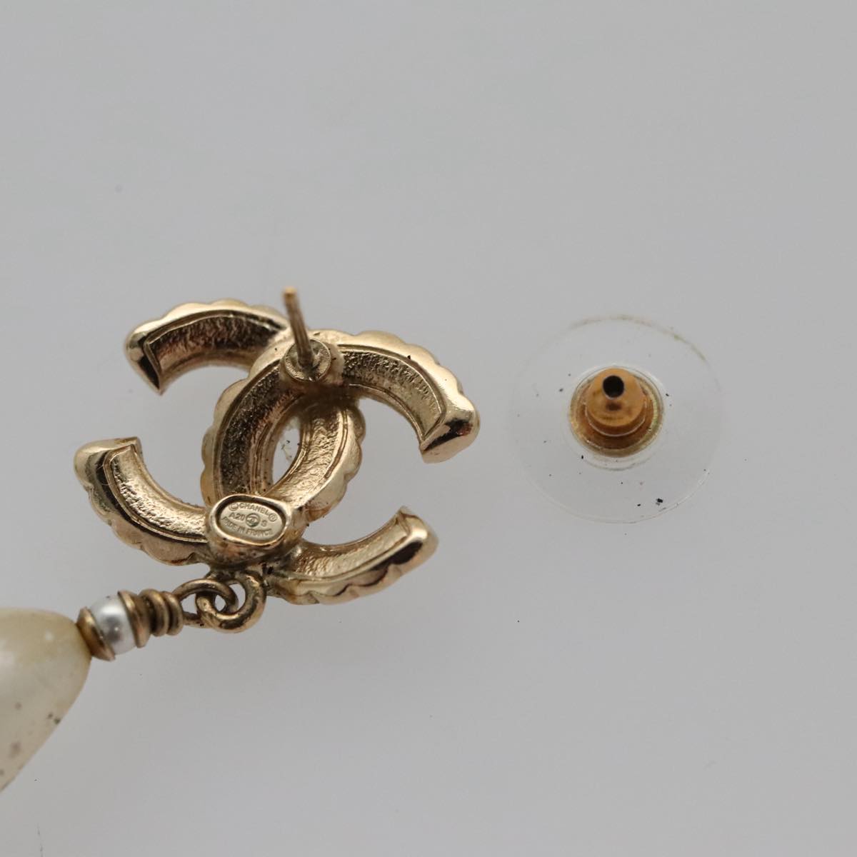 CHANEL Pierce metal Gold CC bs20702