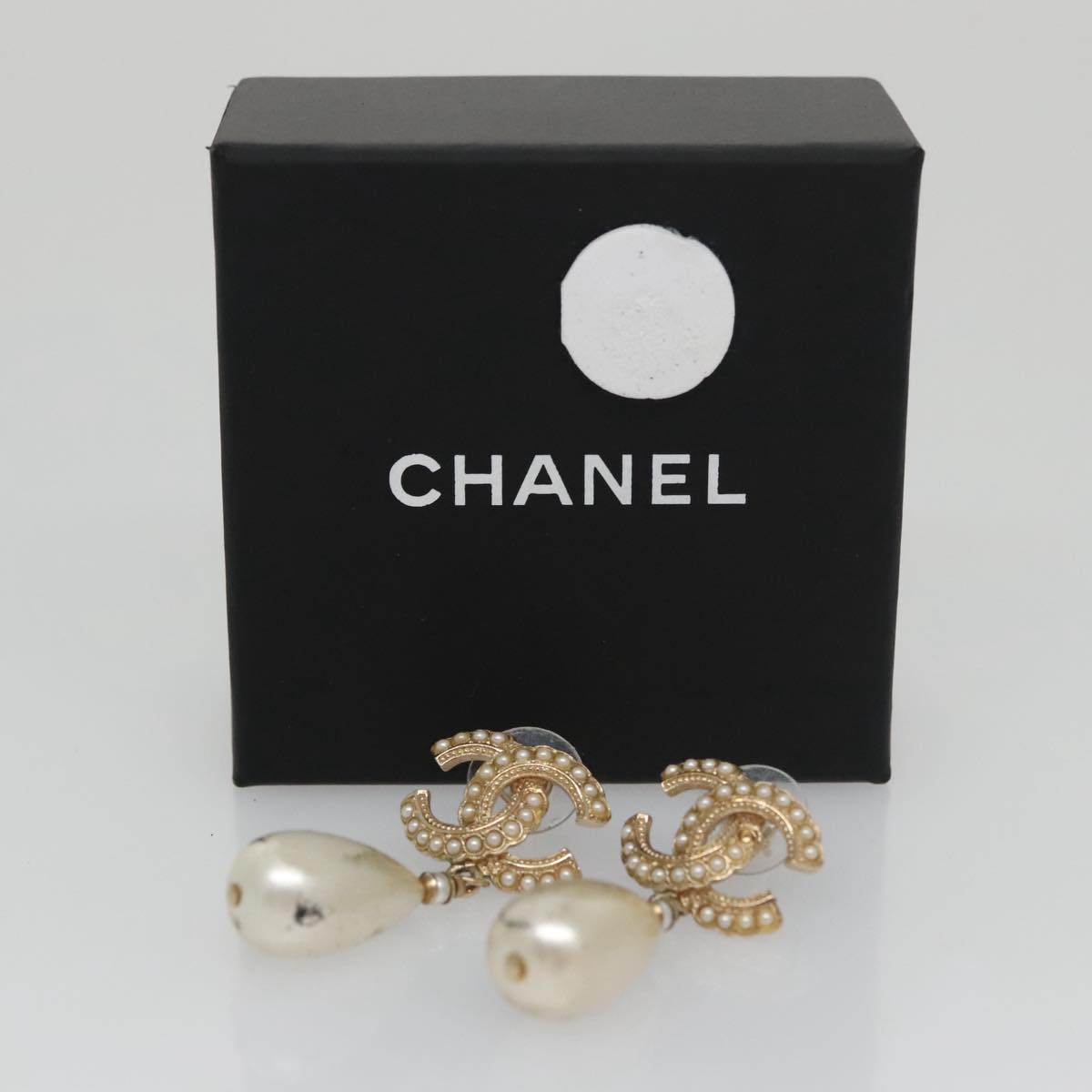 CHANEL Pierce metal Gold CC bs20702