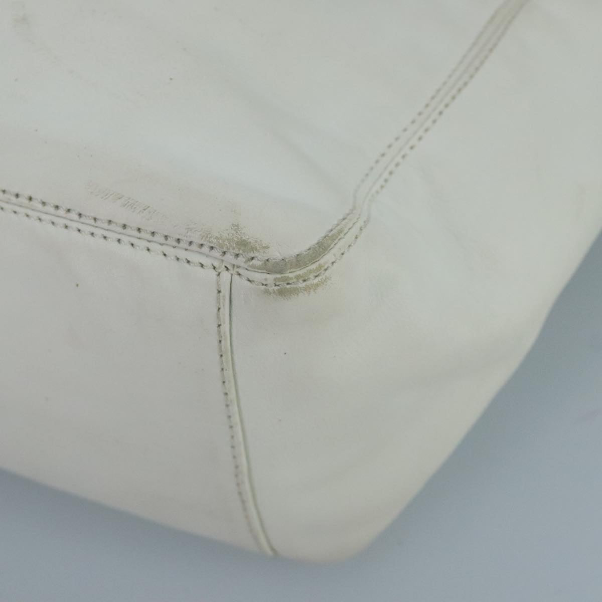 CHANEL Tote Bag Lamb Skin White CC bs21711