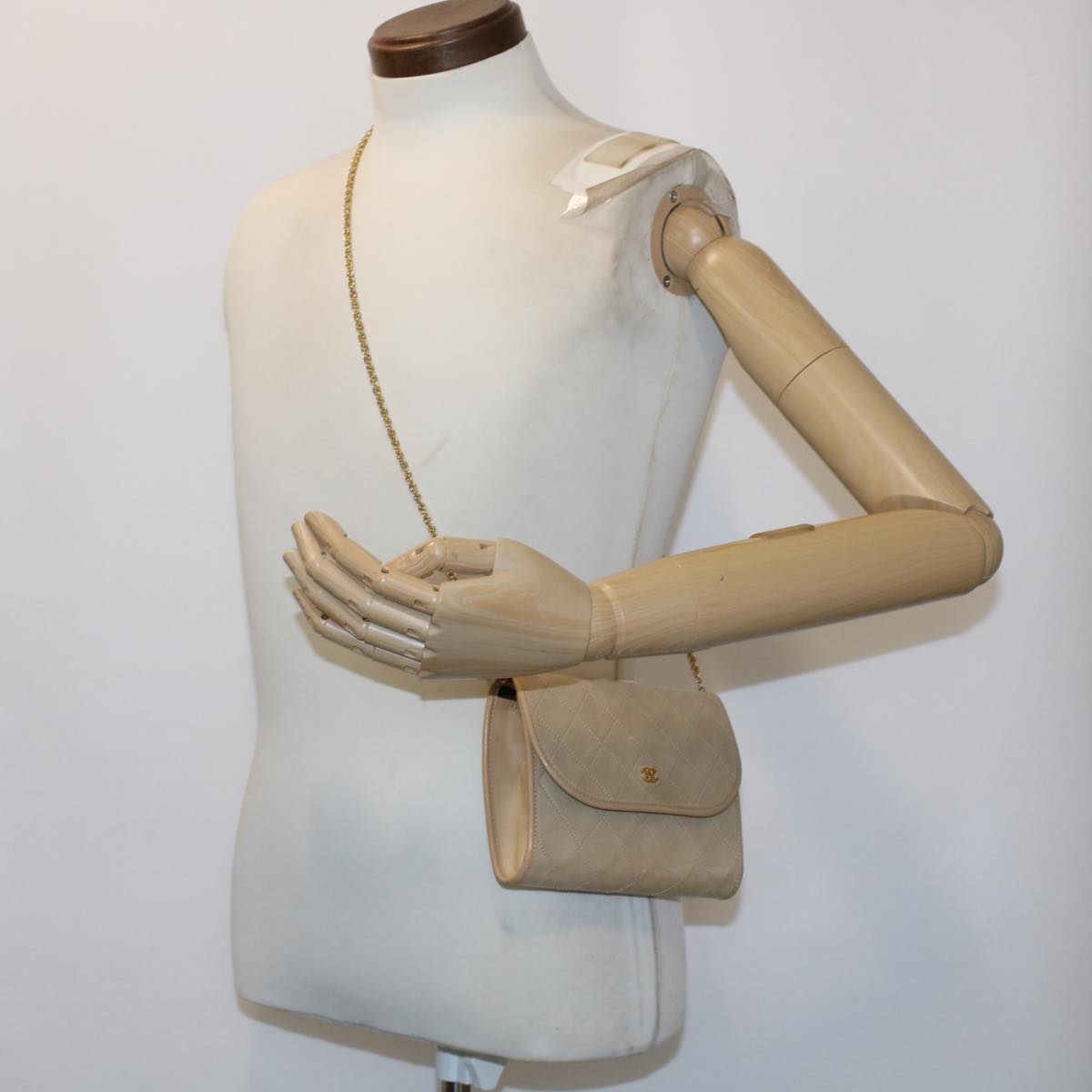 CHANEL Chain Shoulder Bag Lamb Skin Beige CC bs7081