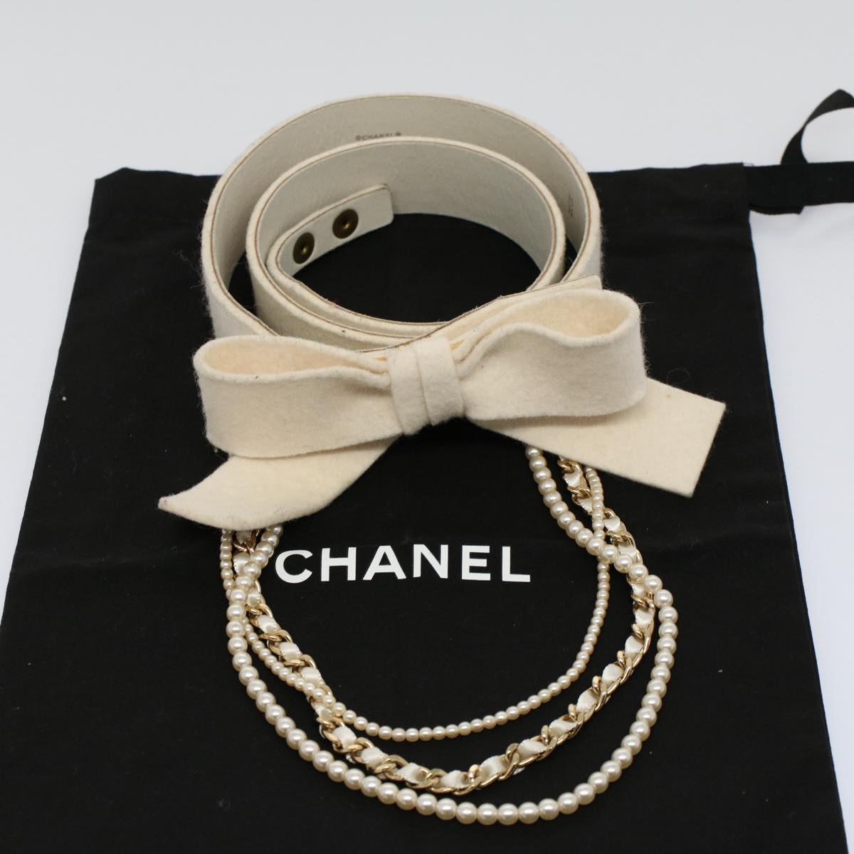 CHANEL Pearl Belt Wool 80/32 37.4"""""""" White CC bs9177