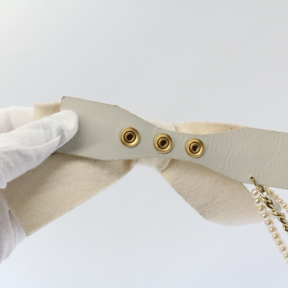 CHANEL Pearl Belt Wool 80/32 37.4"""""""" White CC bs9177