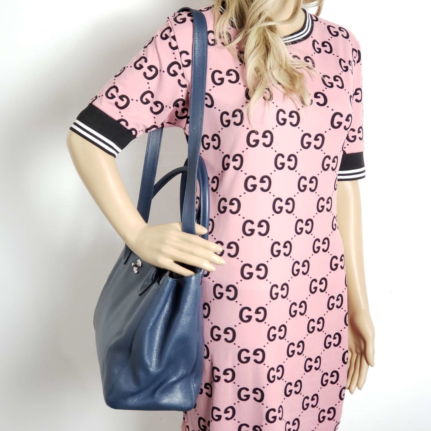 Chanel CC Executive Calfskin Navy Blue Shoulder Bag