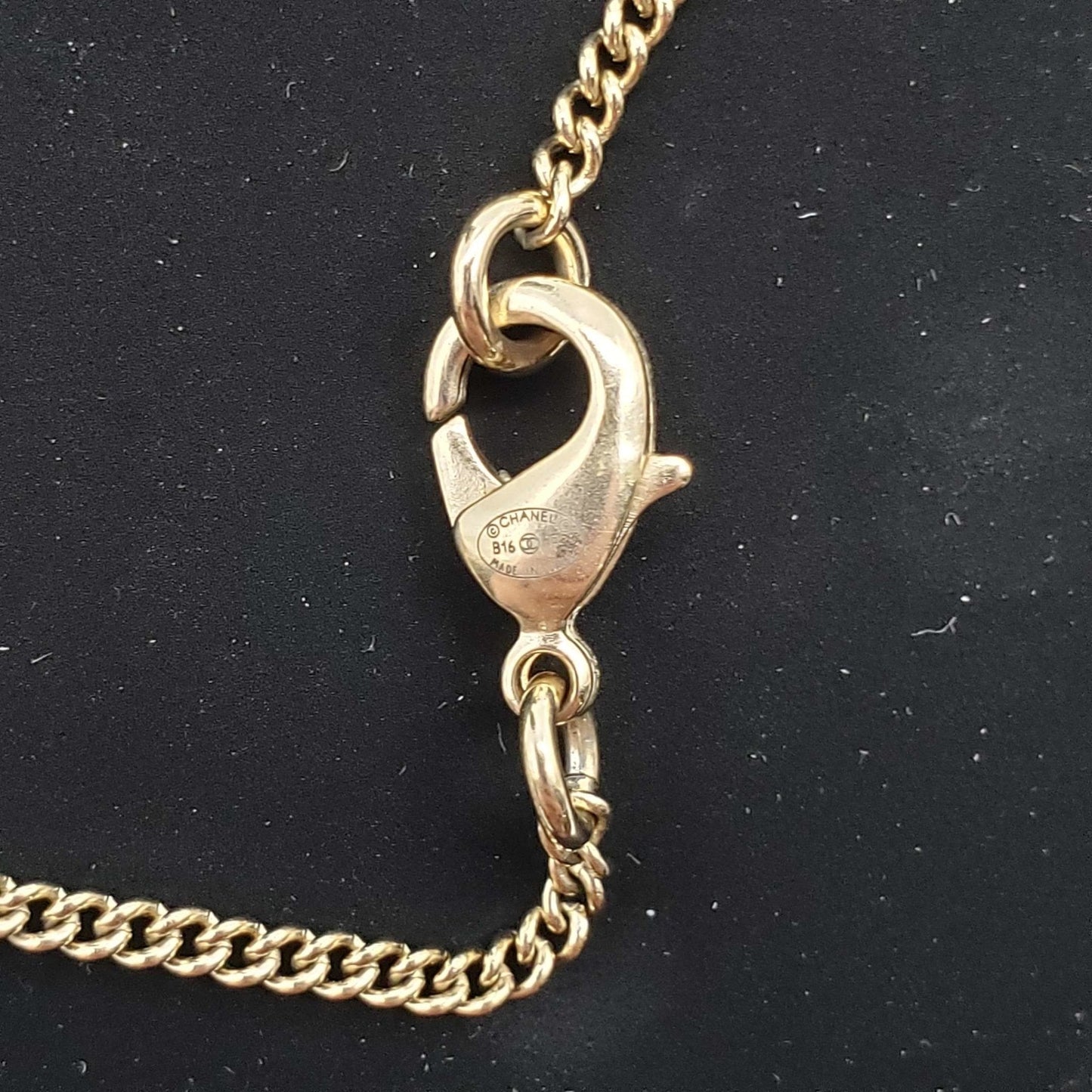 CHANEL Pearl Goldish Color Necklace Adjustable Sizes