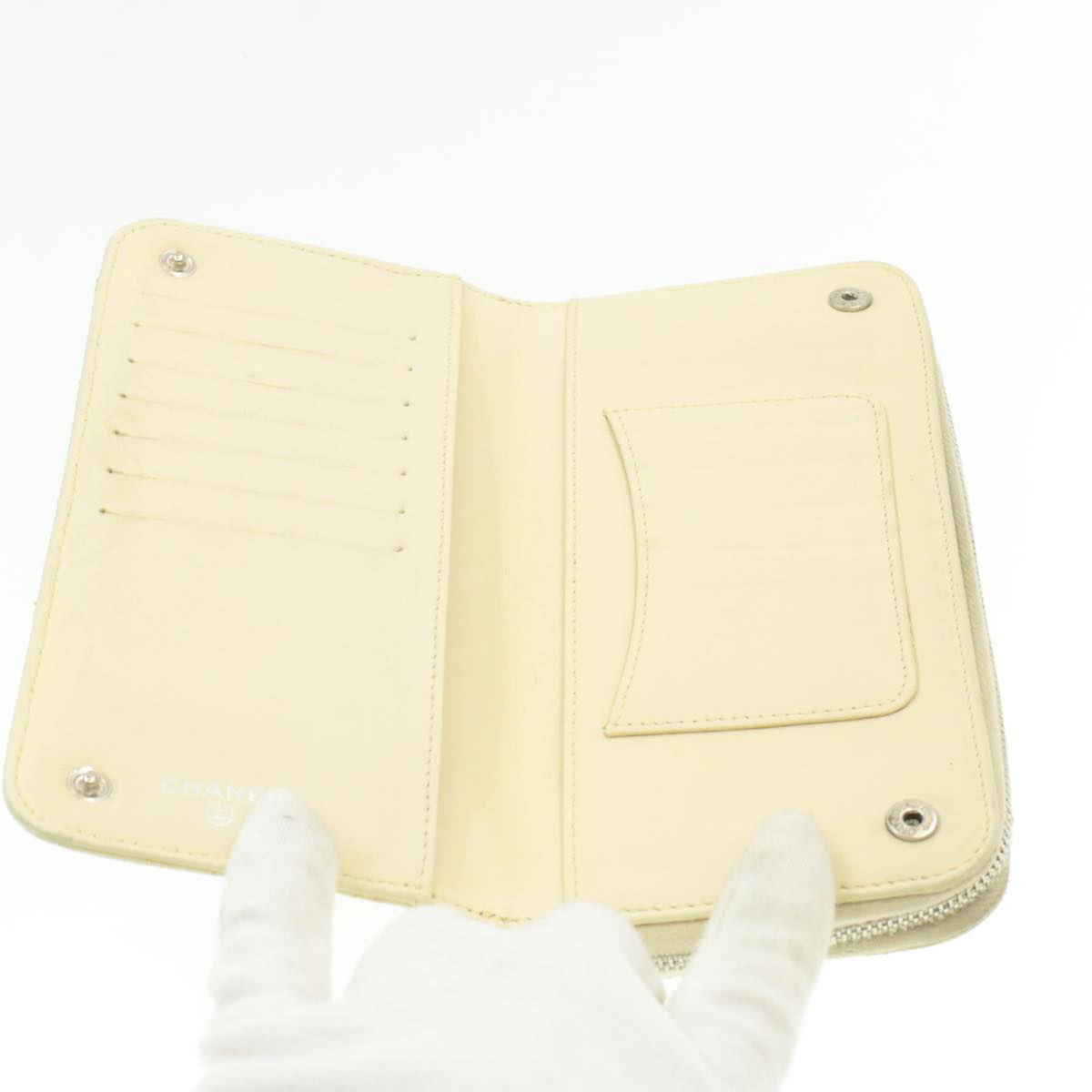 CHANEL Matelasse Zippy Long Wallet Beige CC cr619