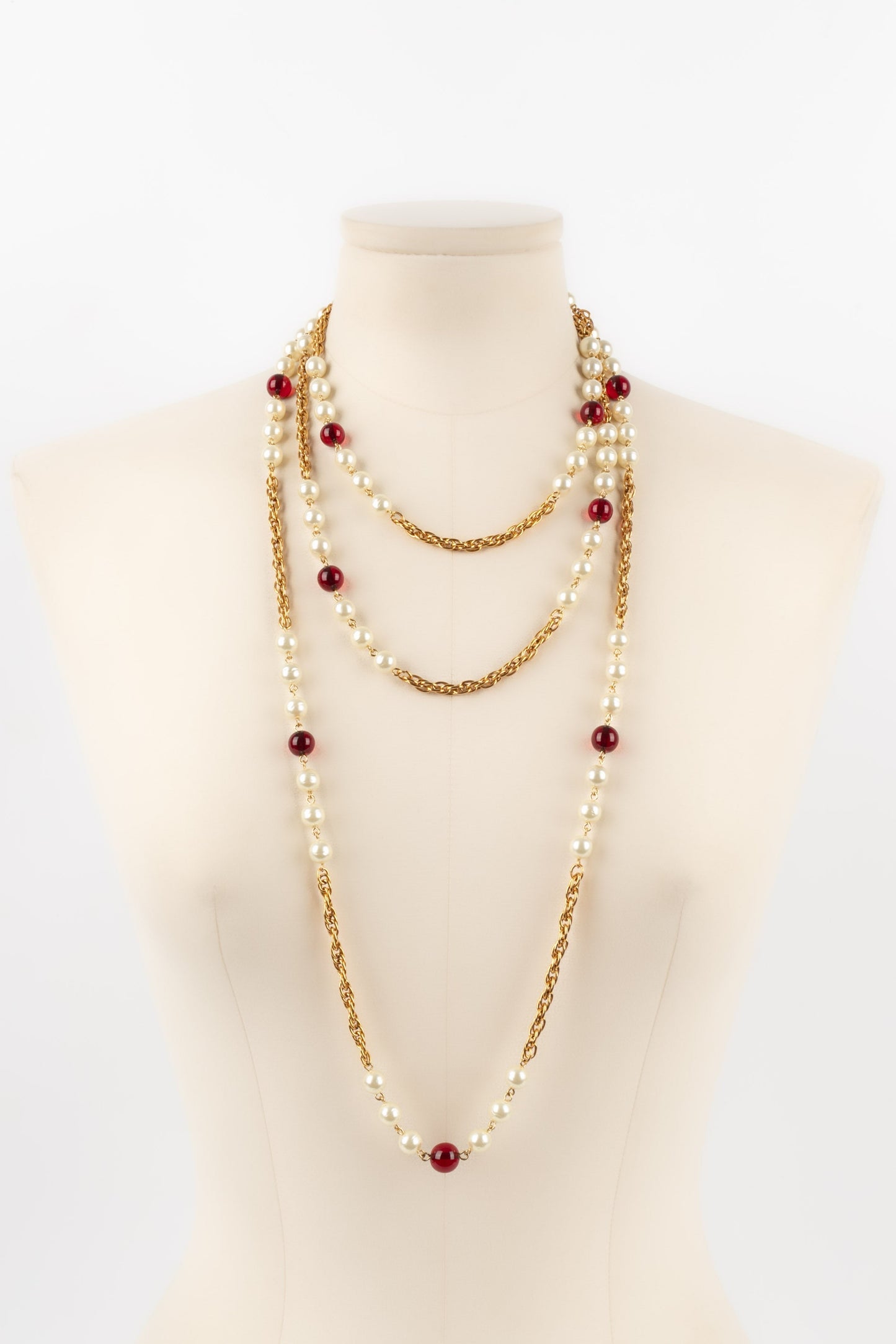 Collier / sautoir Chanel 1984