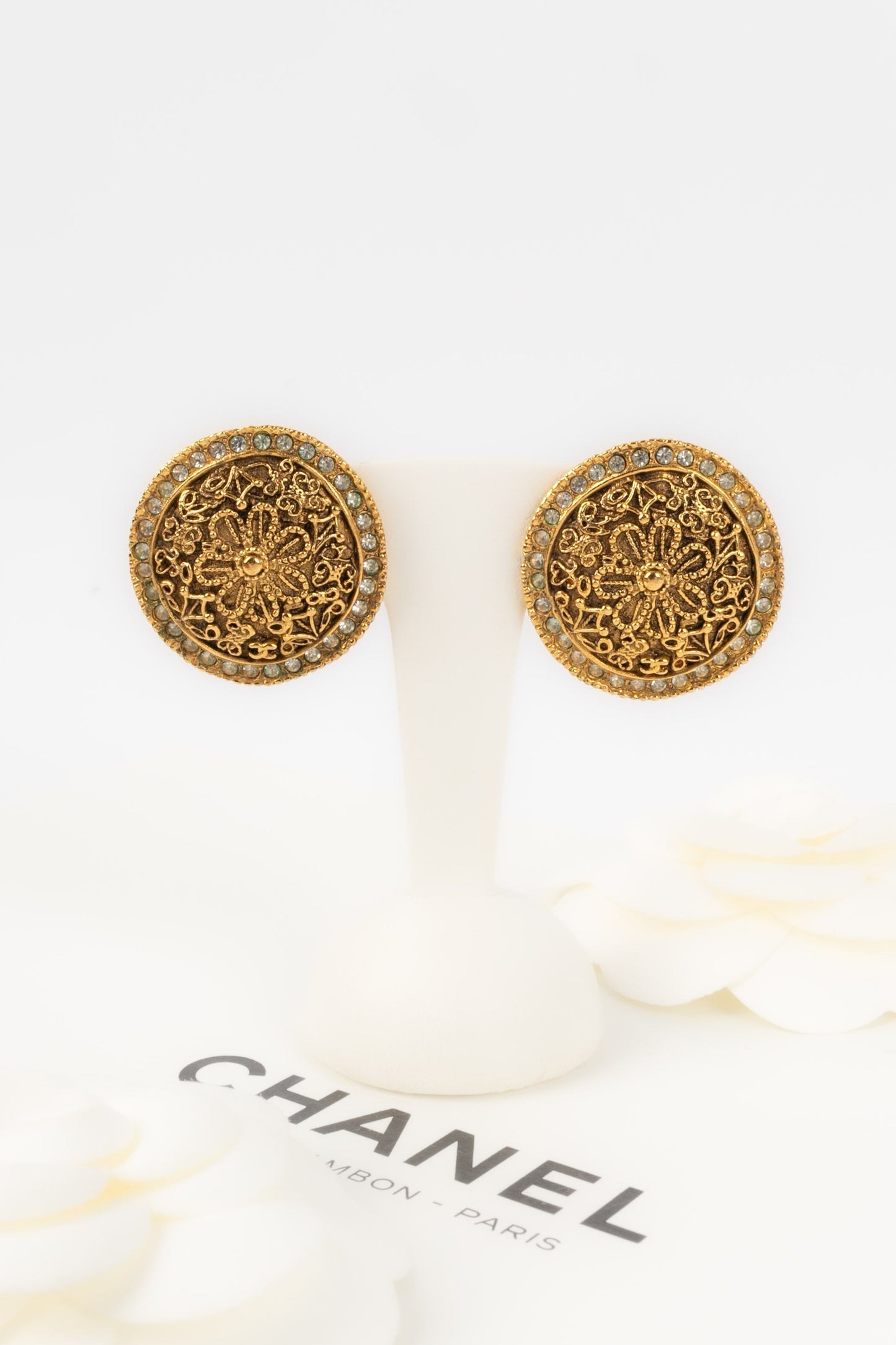 Boucles d'oreilles dores Chanel