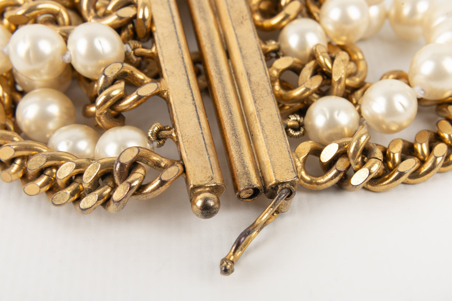Bracelet de perles nacres Chanel