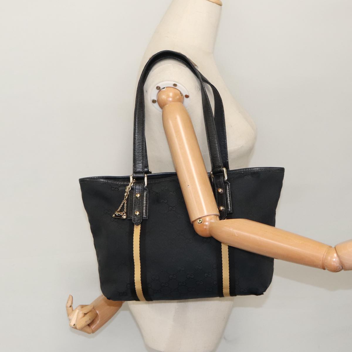 GUCCI GG Canvas Sherry Line Tote Bag Black White 137396 ep6288