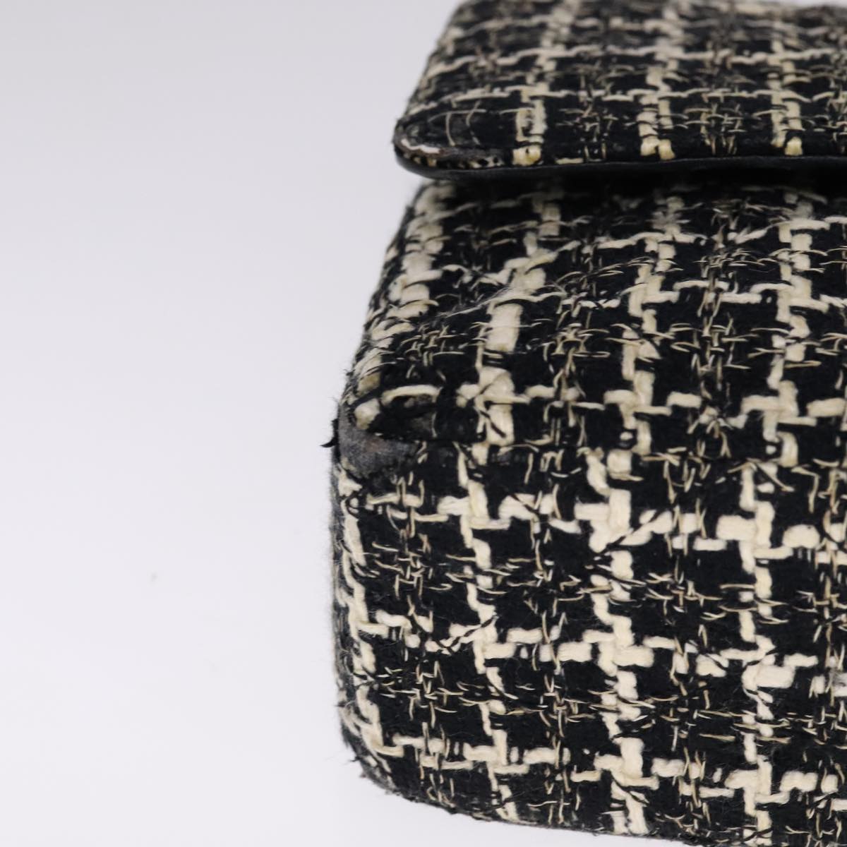 CHANEL Matelasse 25 Double Flap Chain Hand Bag Tweed Black White CC ep7107