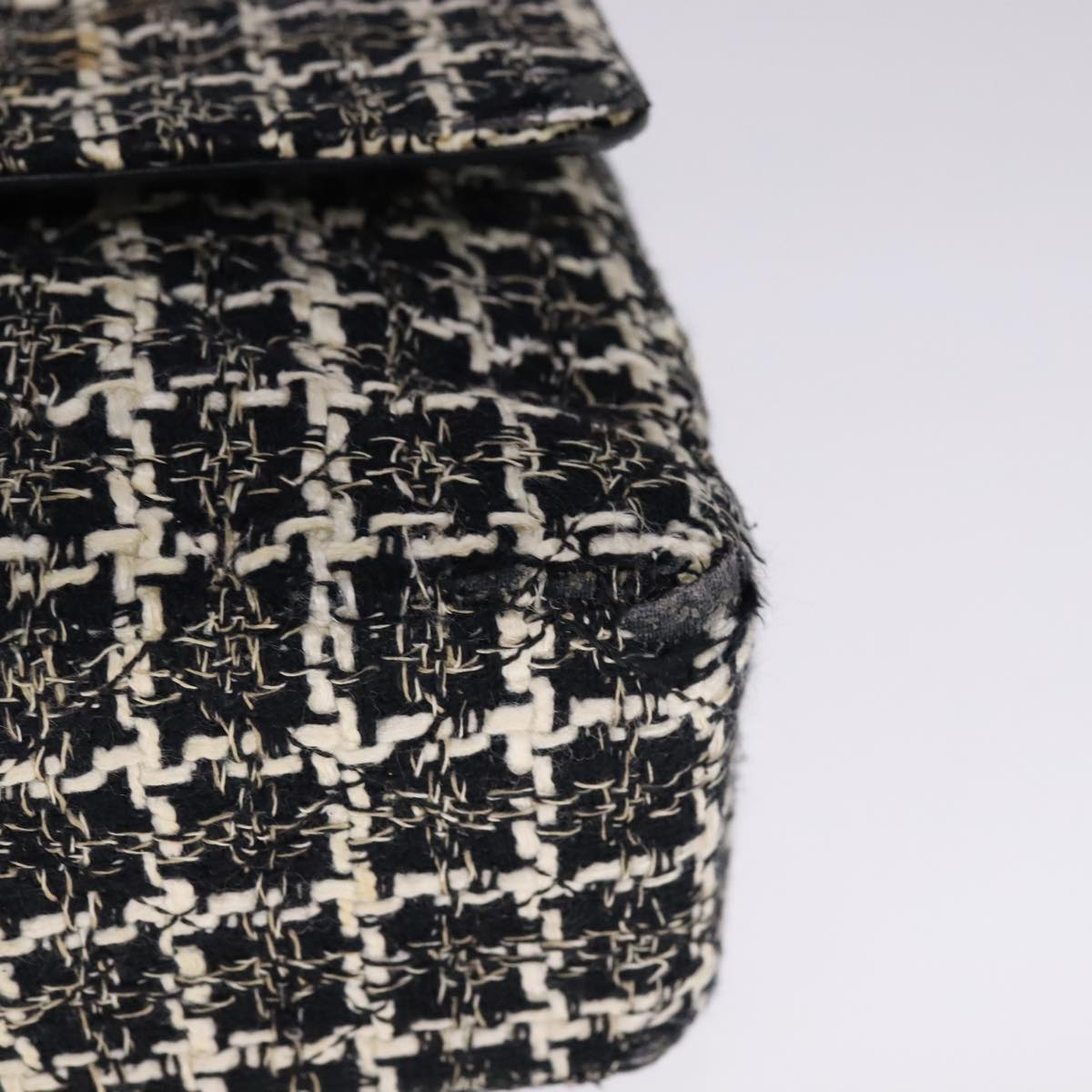 CHANEL Matelasse 25 Double Flap Chain Hand Bag Tweed Black White CC ep7107