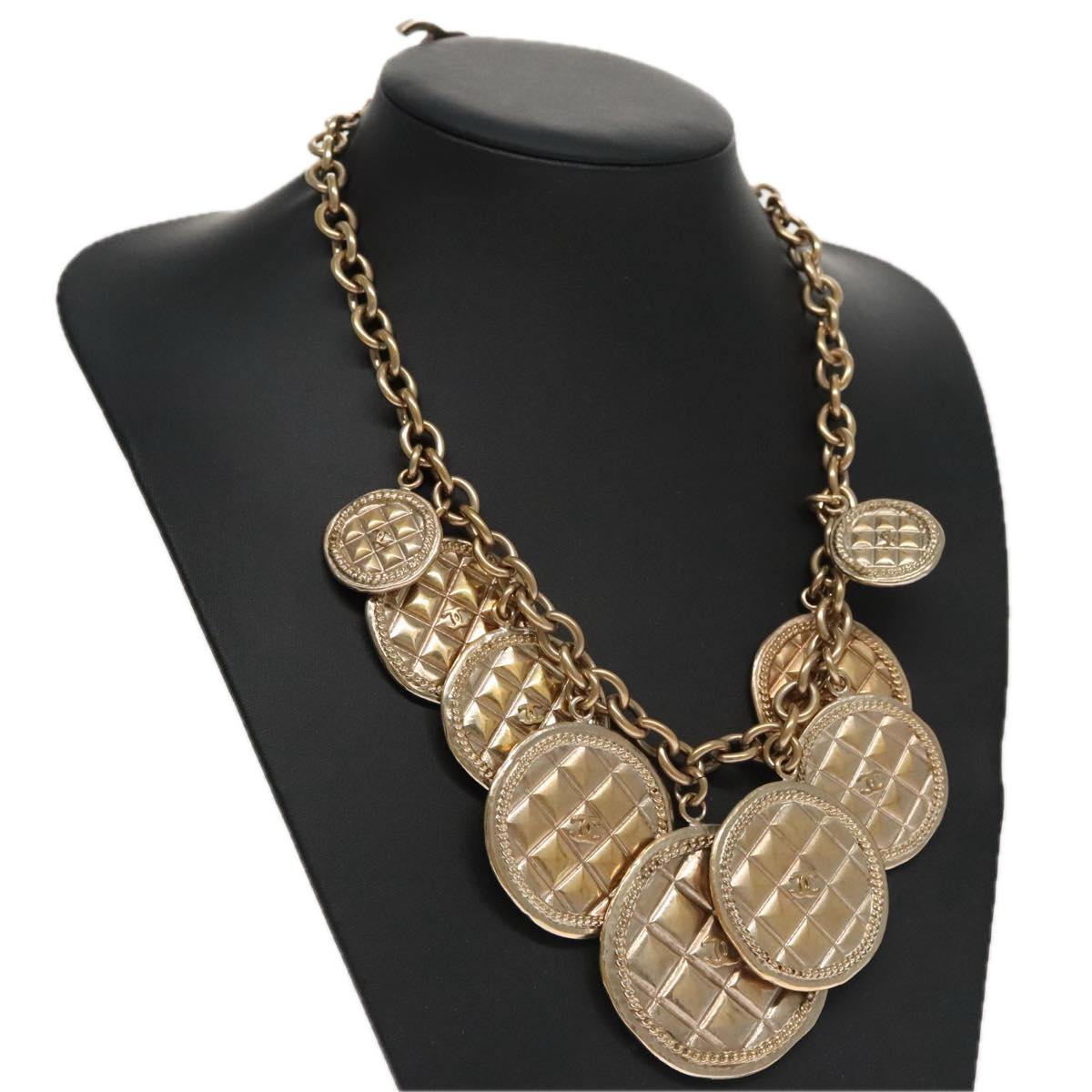 CHANEL Necklace metal Gold CC FF0709A