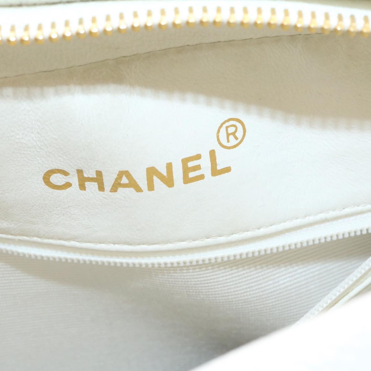 CHANEL Matelasse Chain Shoulder Bag Caviar Skin Gold White CC am1370gA