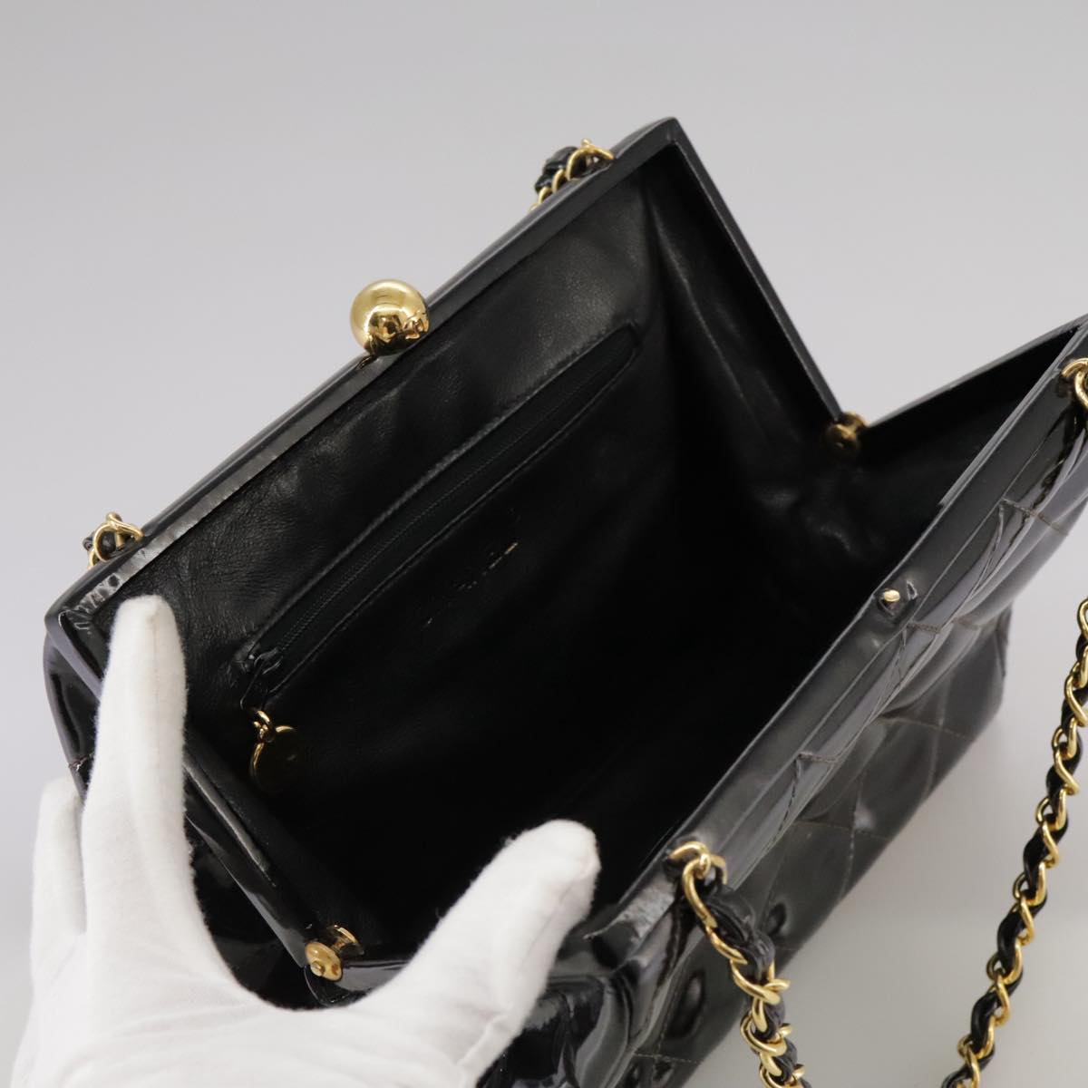 CHANEL Matelasse Chain Hand Bag Patent leather Black Gold CC hk1896