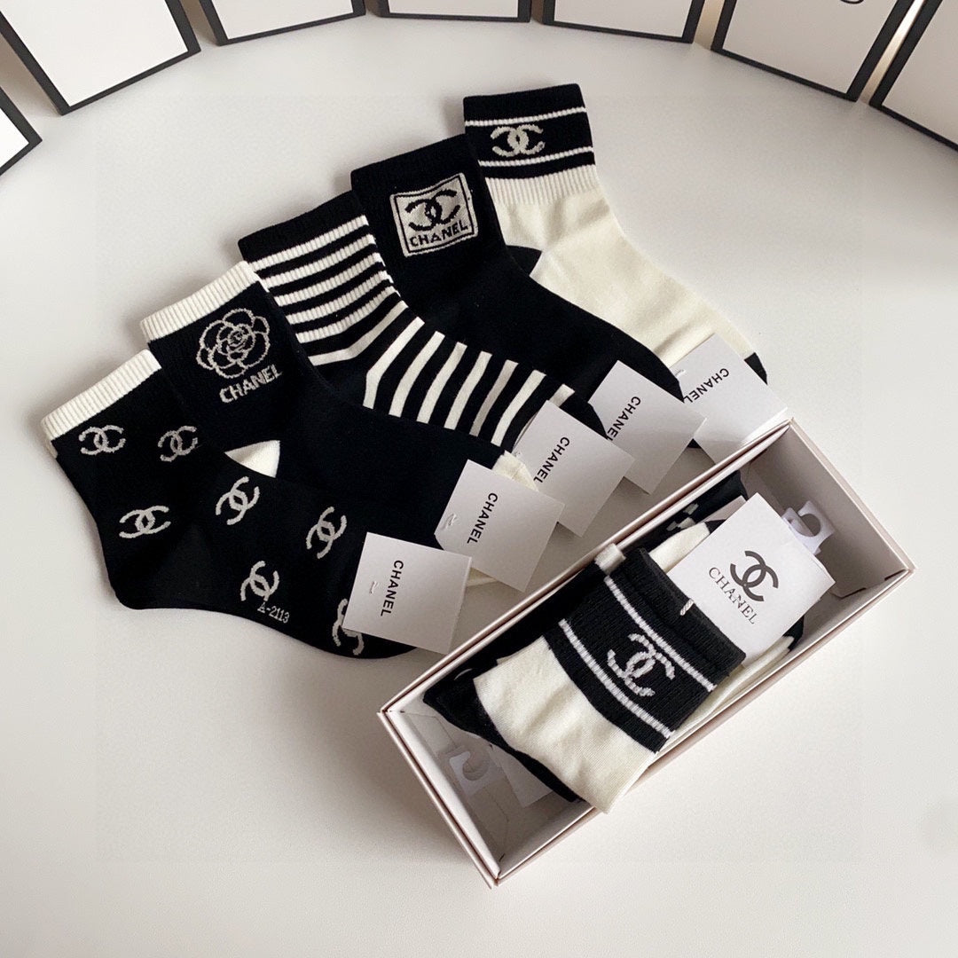 CHANEL SHORT SOCKS 184442 (1 BOX)