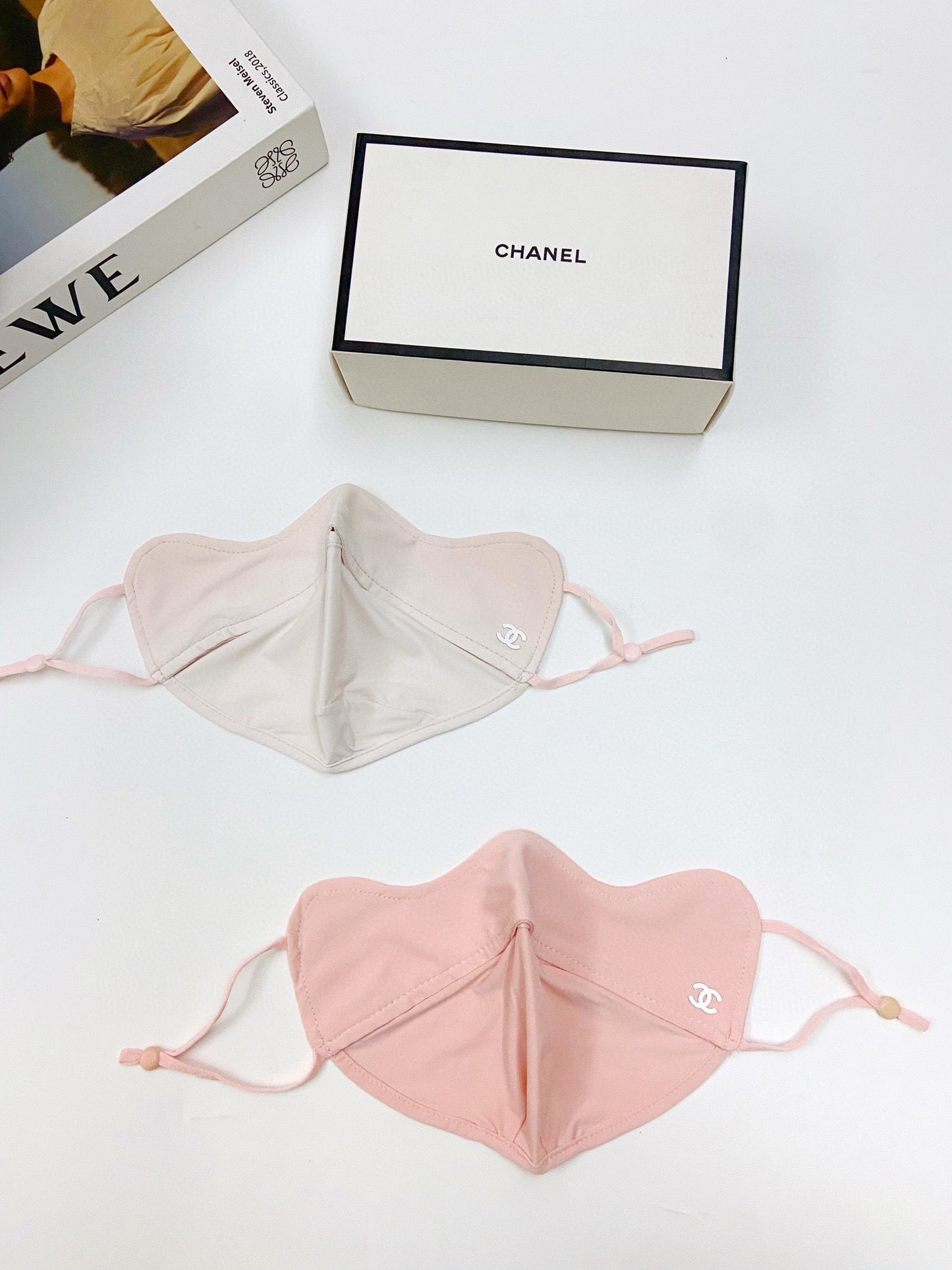 CHANEL SUNSCREEN MASK 189472 (1 BOX)