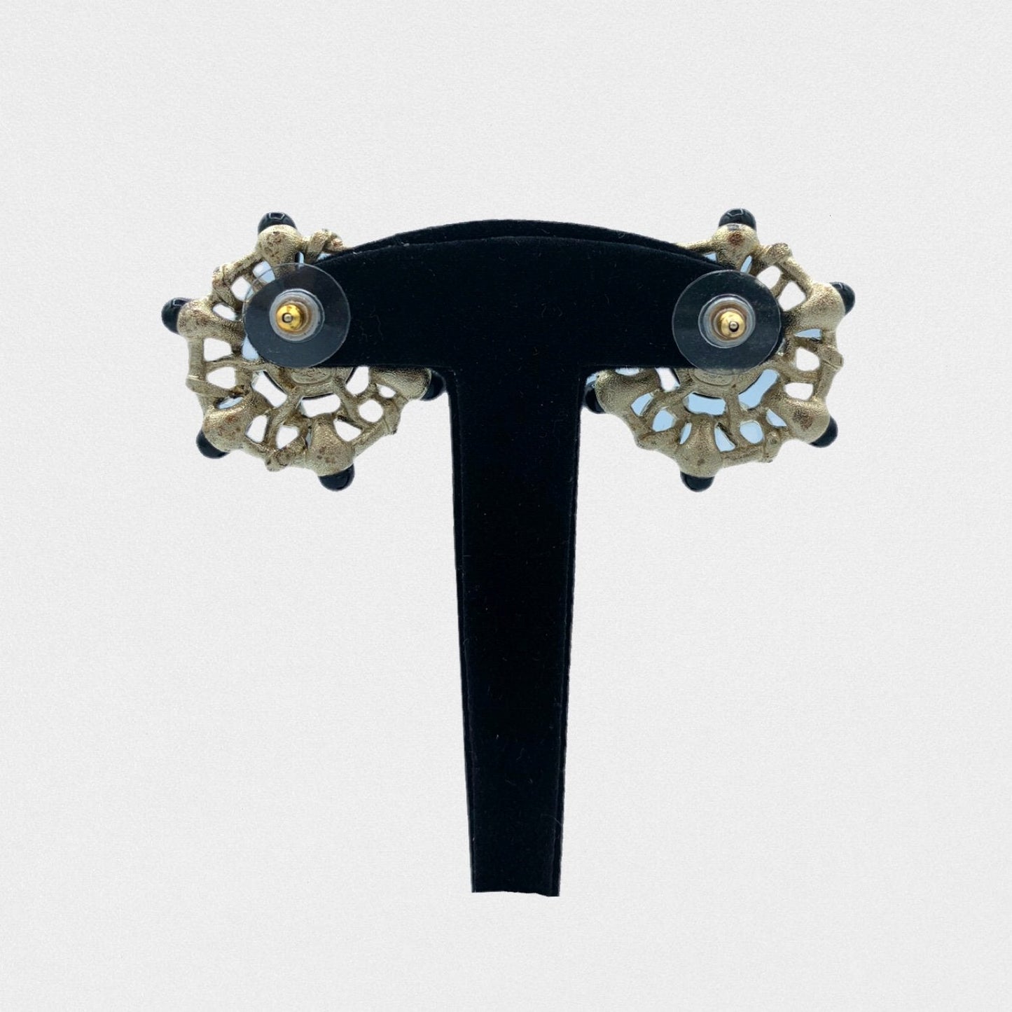 Chanel round earrings - Mtiers d'art Hambourg 2017/2018