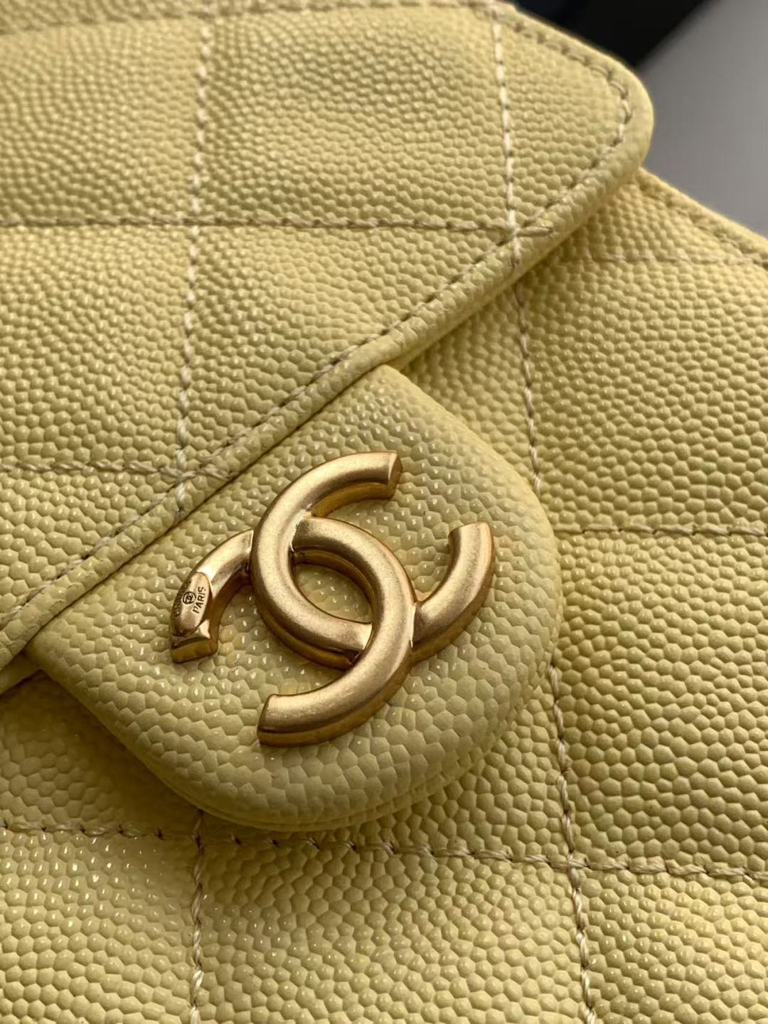 CHANEL 25C Hobo Bag 30cm Yellow Grained Calfskin