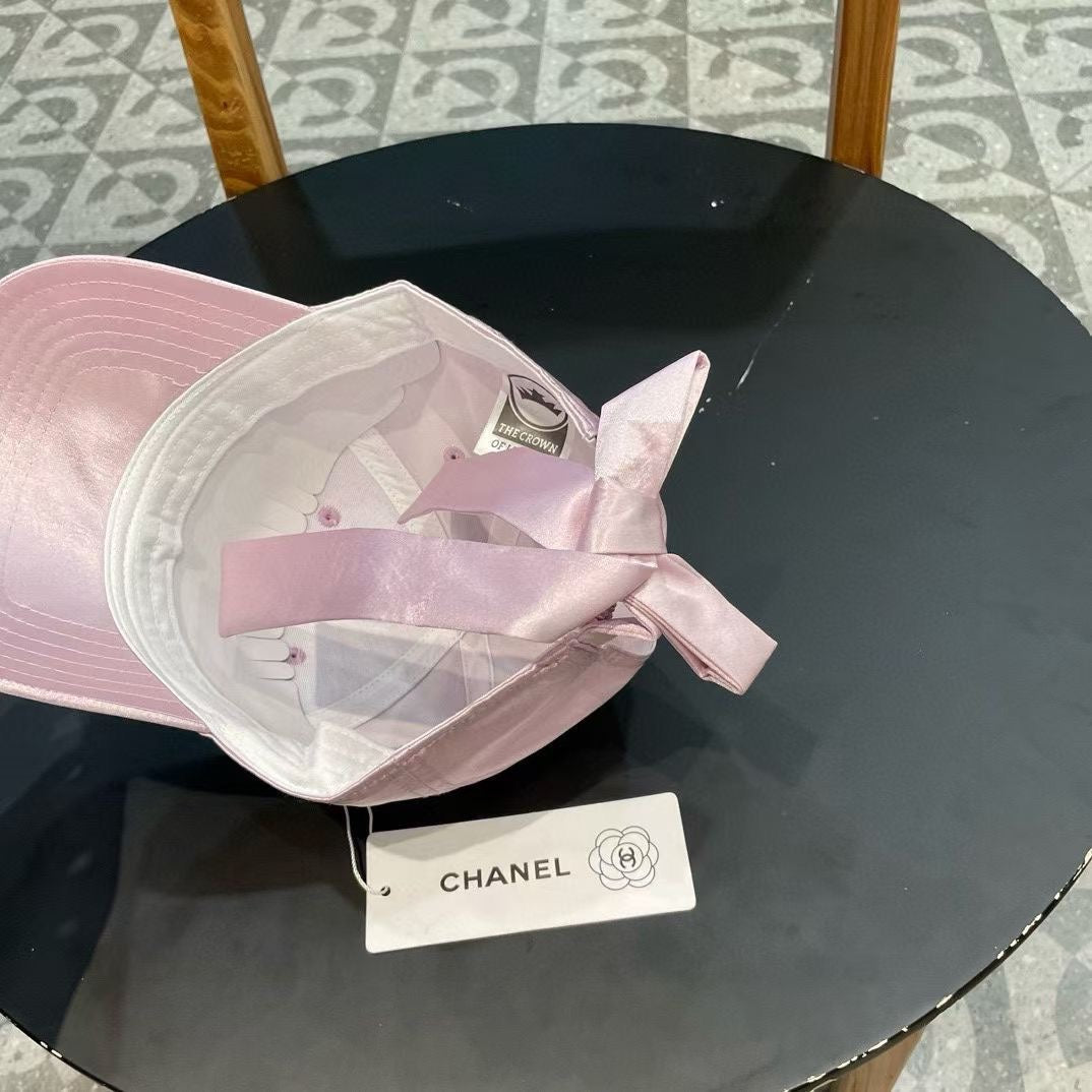 CHANEL BASEBALL HAT IN LIGHT PINK SILK SATIN 404864