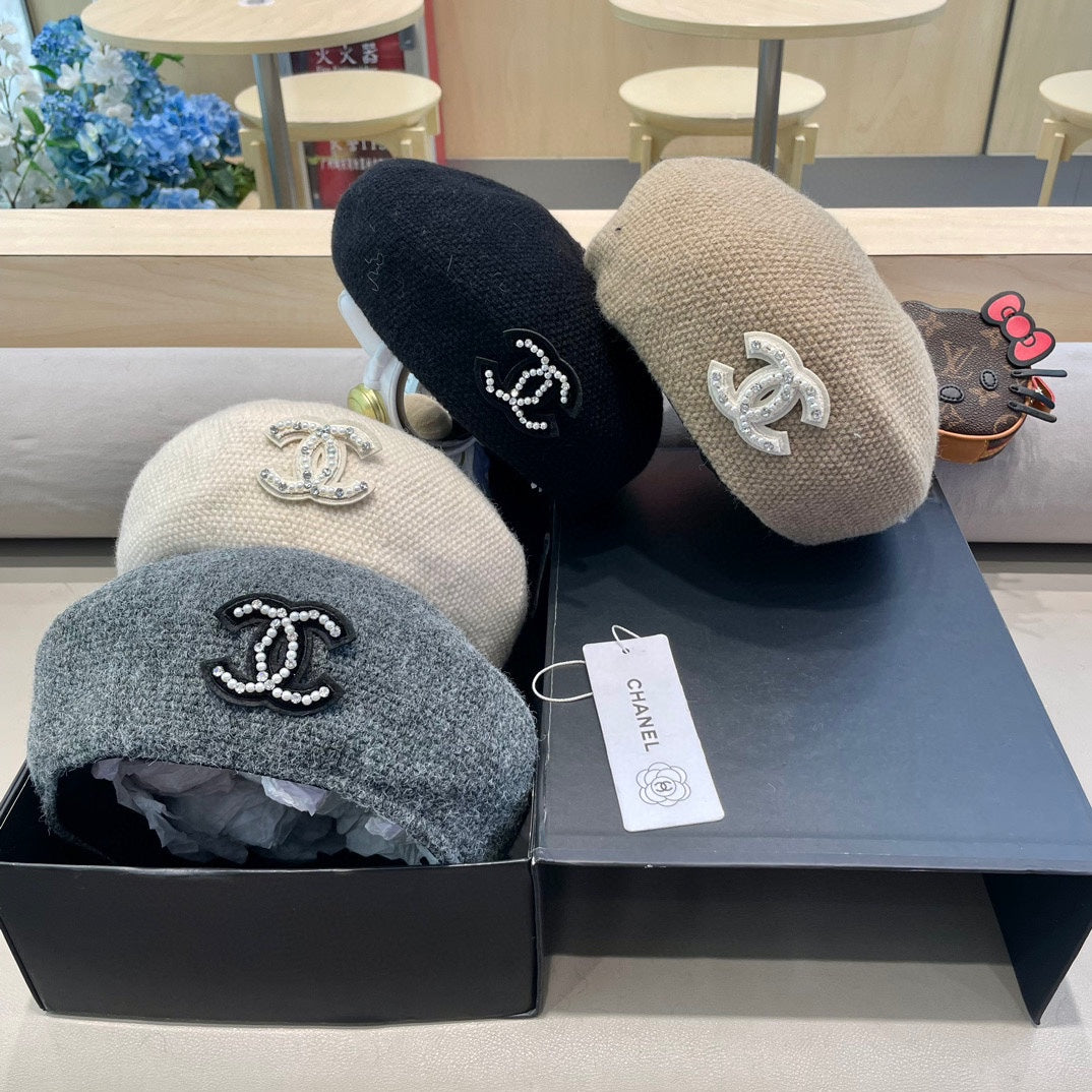 CHANEL BERET HAT IN WHITE COTTON AND LINEN 417832