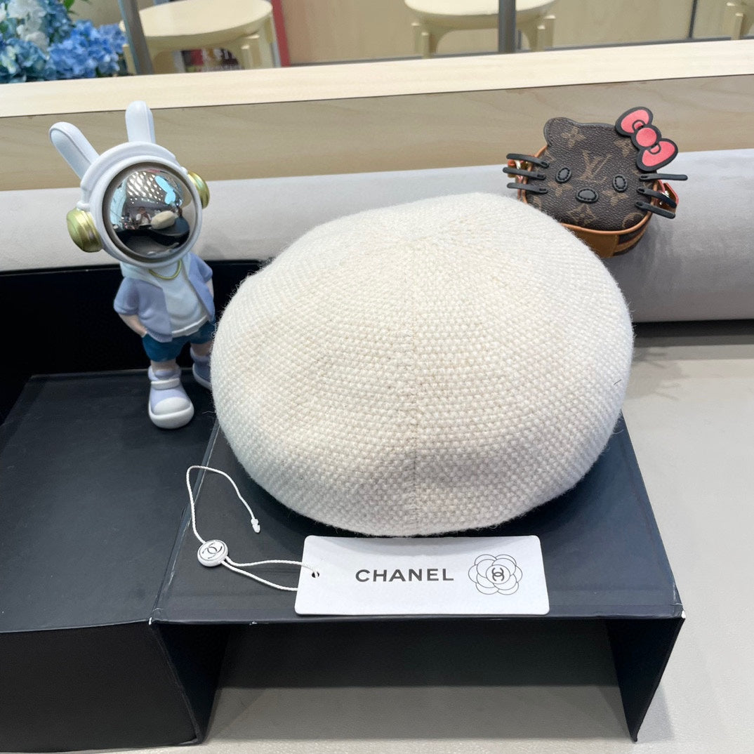 CHANEL BERET HAT IN WHITE COTTON AND LINEN 417832